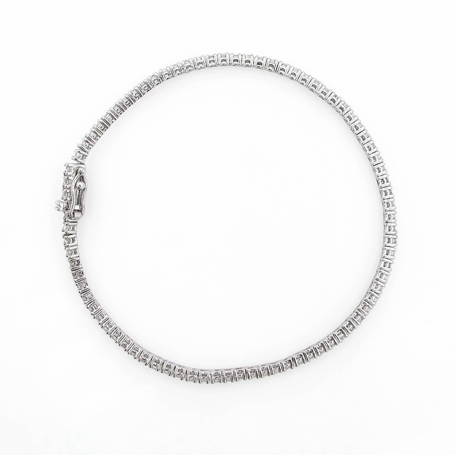 2.bracelet tennis avec diamants ronds de 50 carats en or blanc 4