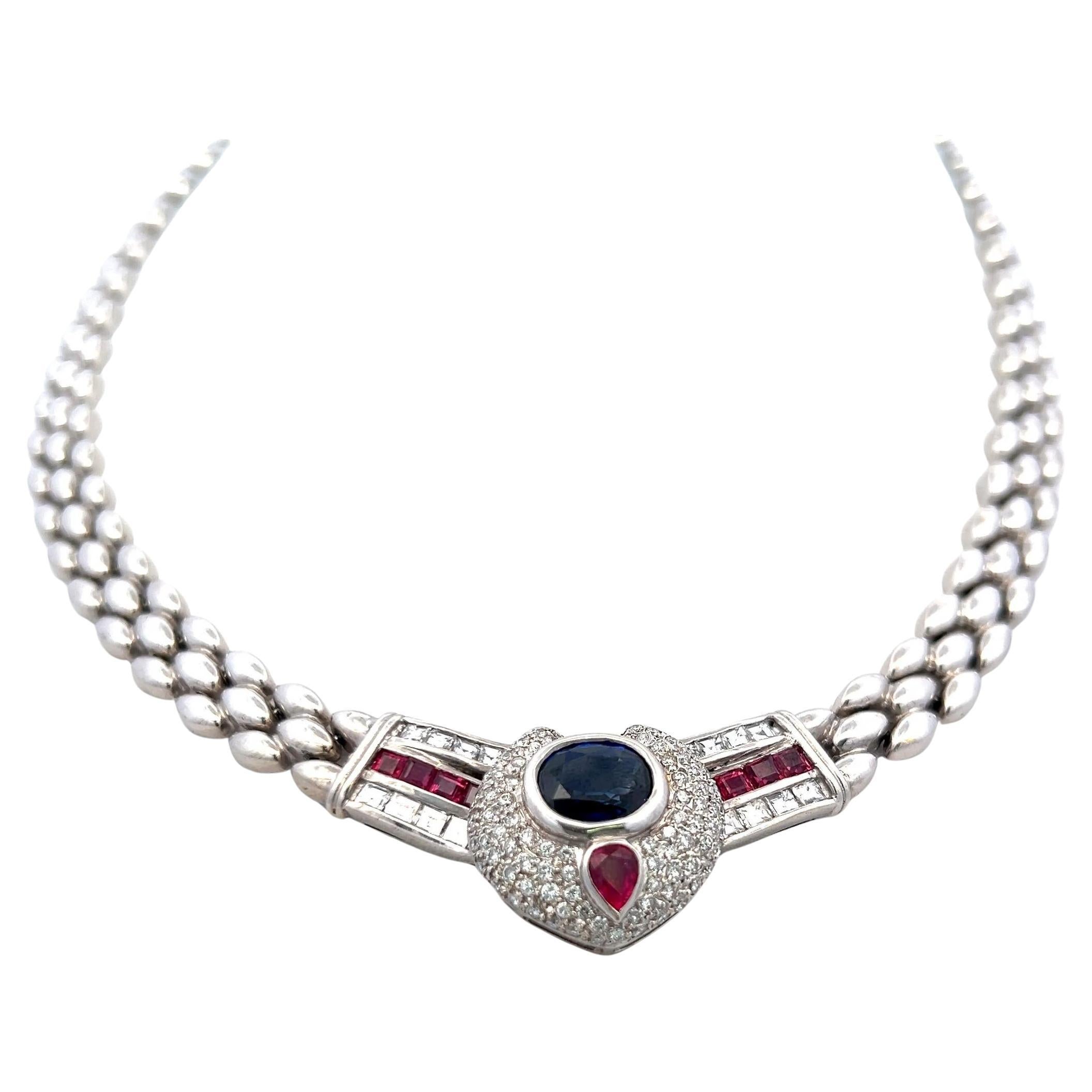 2,50 Karat Saphir 2,22 Karat Diamant 1,05 Karat Rubin 18K WG Gliederhalskette