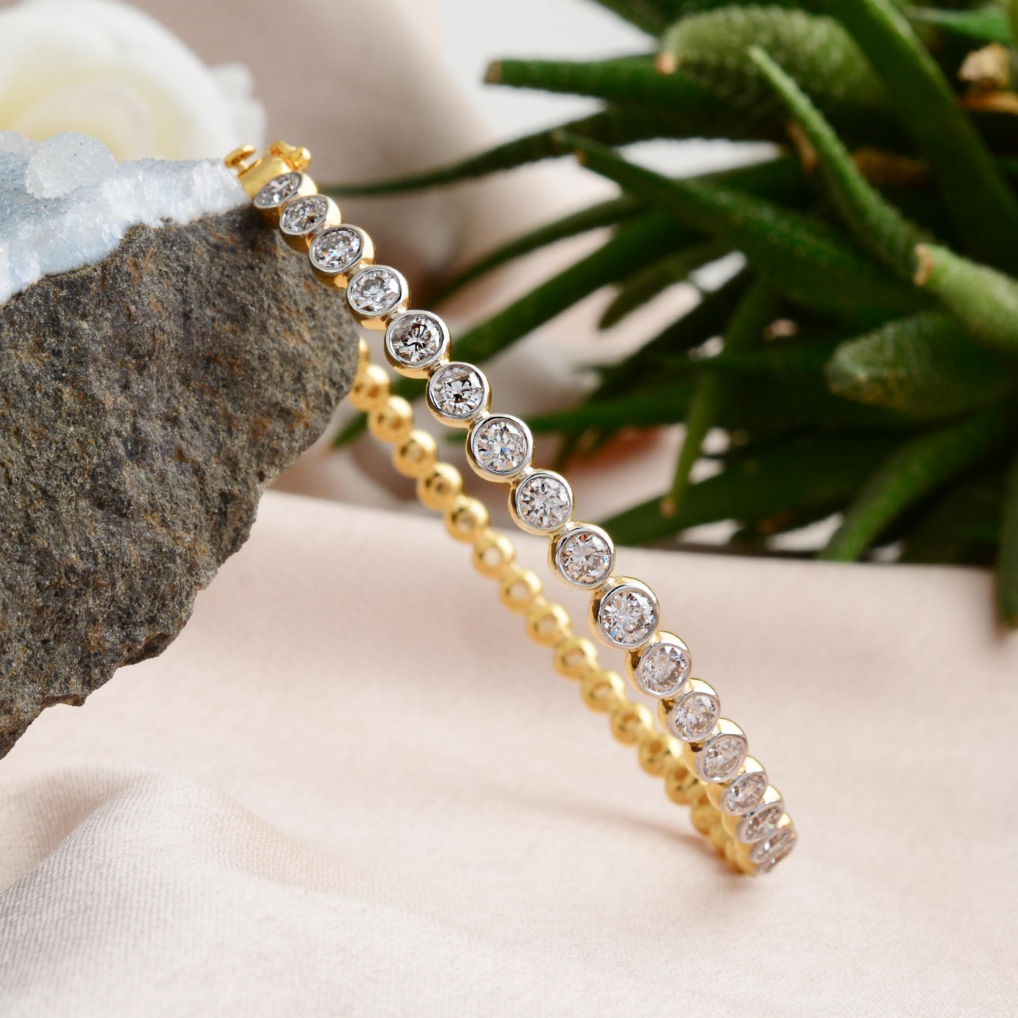 Modern 2.50 Carat Single Line Natural Diamond Bracelet Solid 14k Yellow Gold Jewelry For Sale