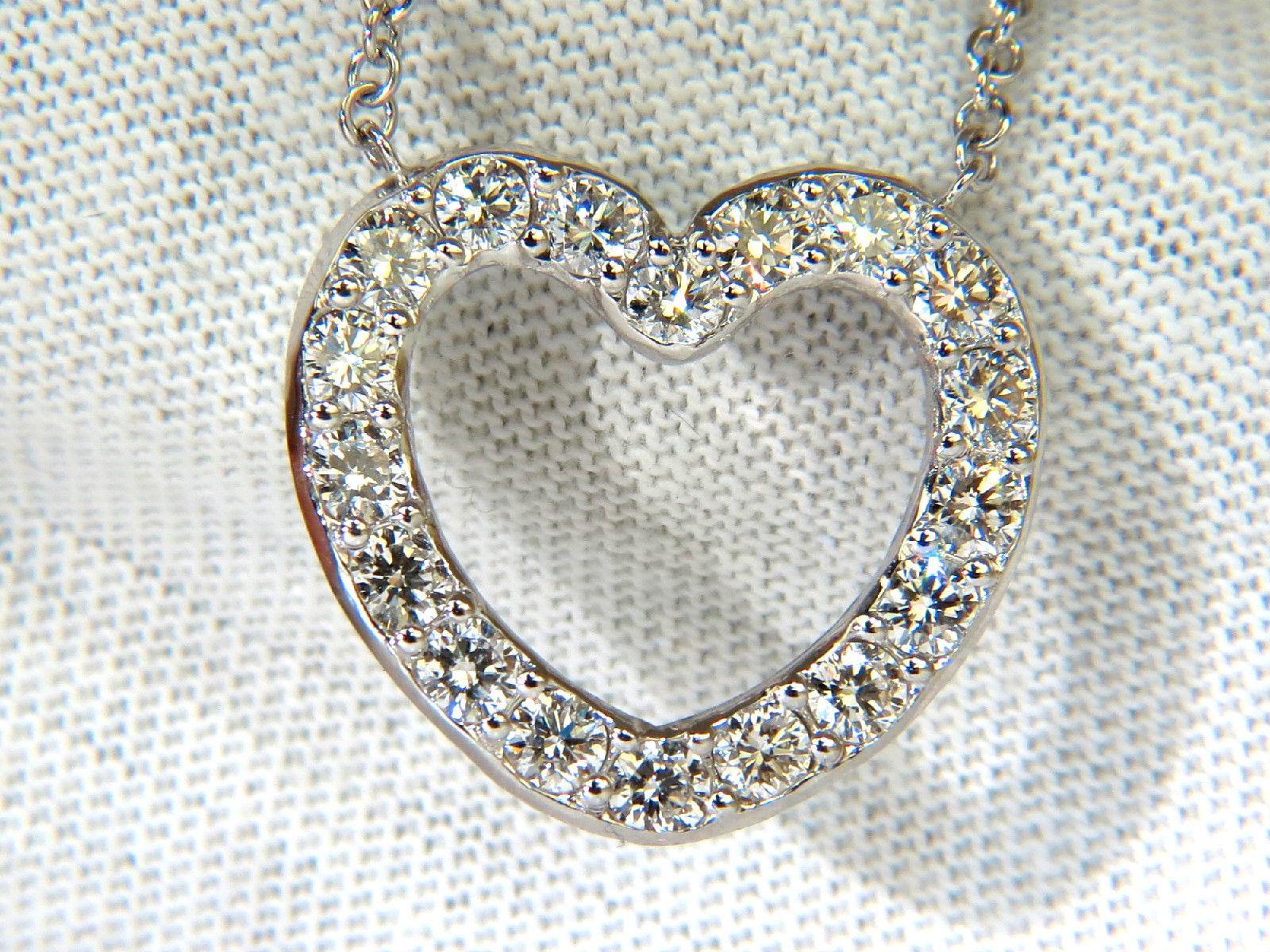 Round Cut 2.50 Carat Smooth Edged Brilliant Diamonds Heart Pendant and Chain F/VS 14 Karat For Sale
