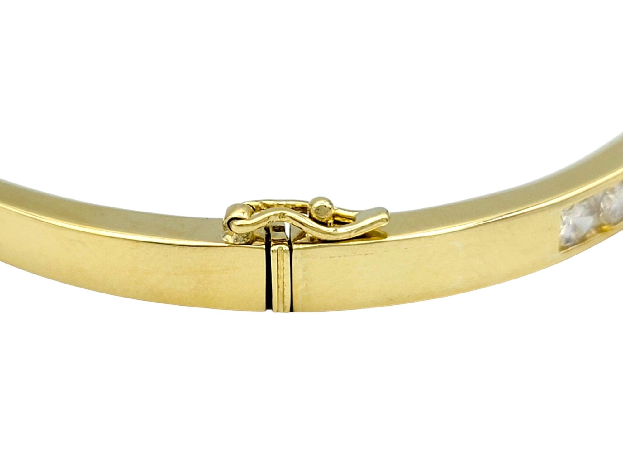 2,50 Karat Total Channel Set Runder Diamant Scharnier-Armband 18 Karat Gold 2
