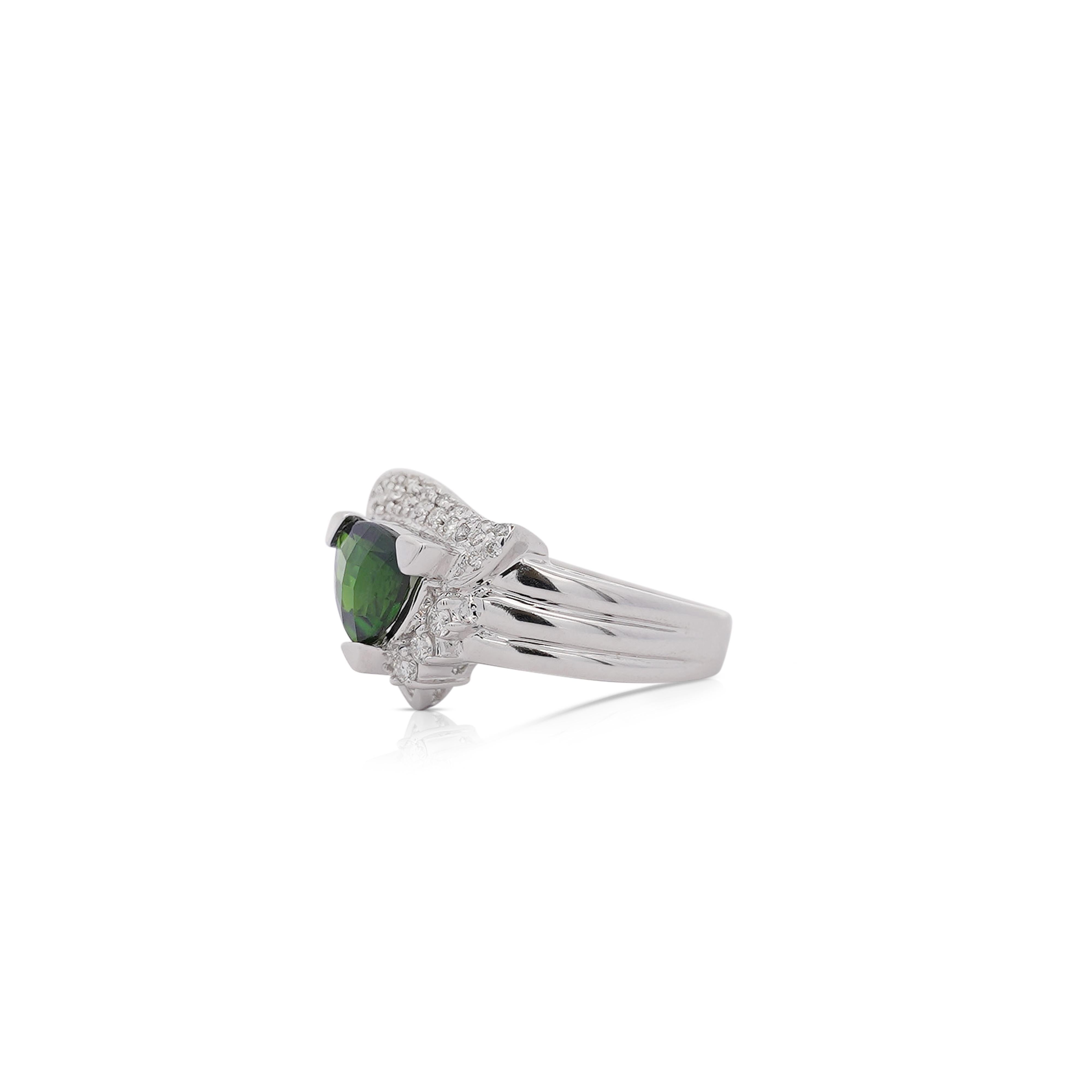 Women's 2.50 Carat Triangle Checkerboard Tsavorite & Diamond White Gold Statement Ring For Sale