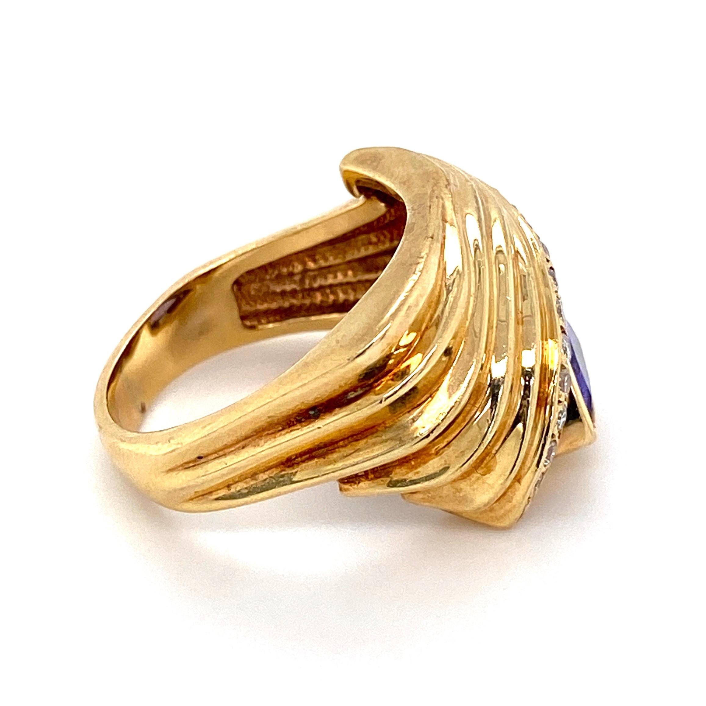 Trillion Cut Vintage 2.50 Carat Trillion Tanzanite and Diamond Gold Ring Estate Fine Jewelry