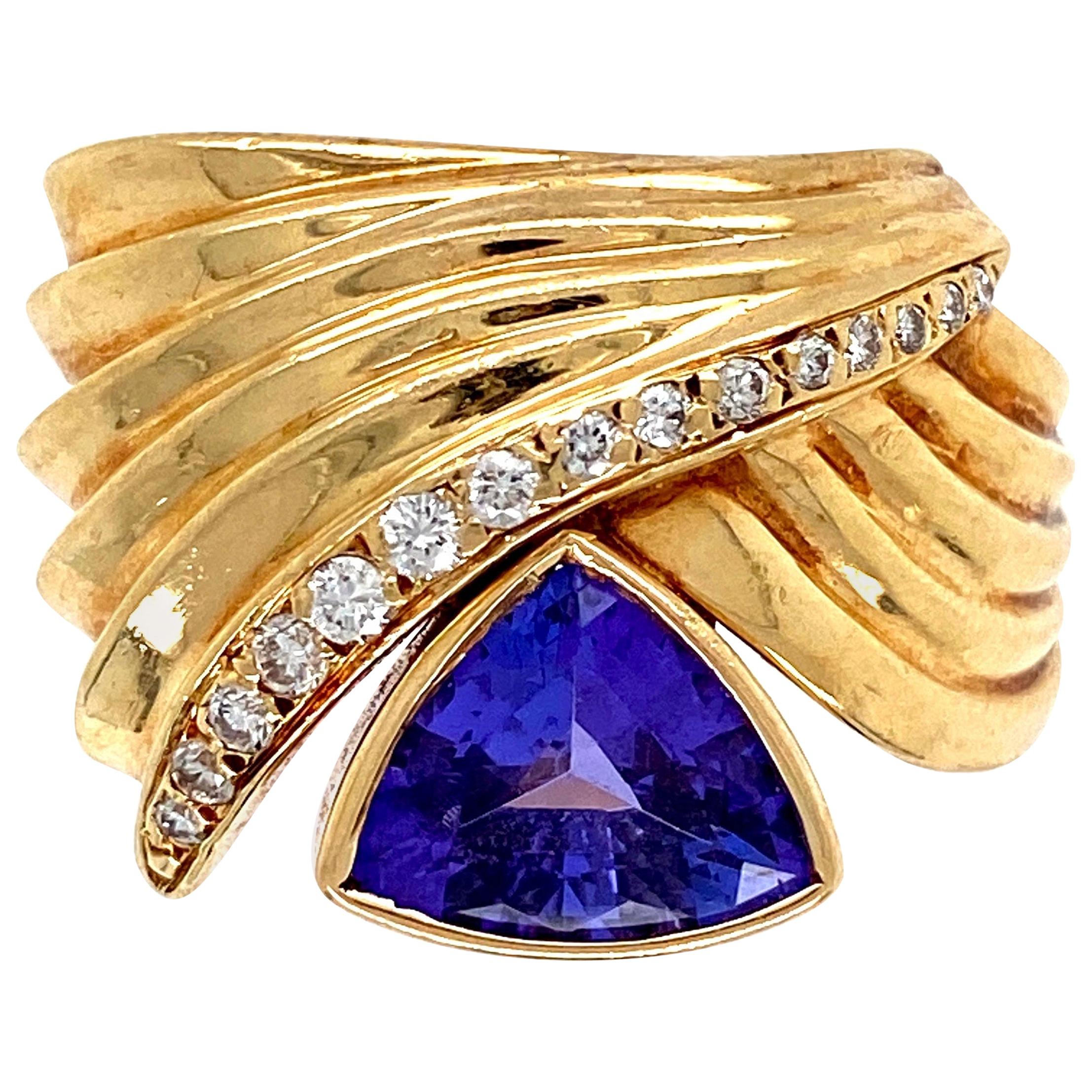 Vintage 2.50 Carat Trillion Tanzanite and Diamond Gold Ring Estate Fine Jewelry