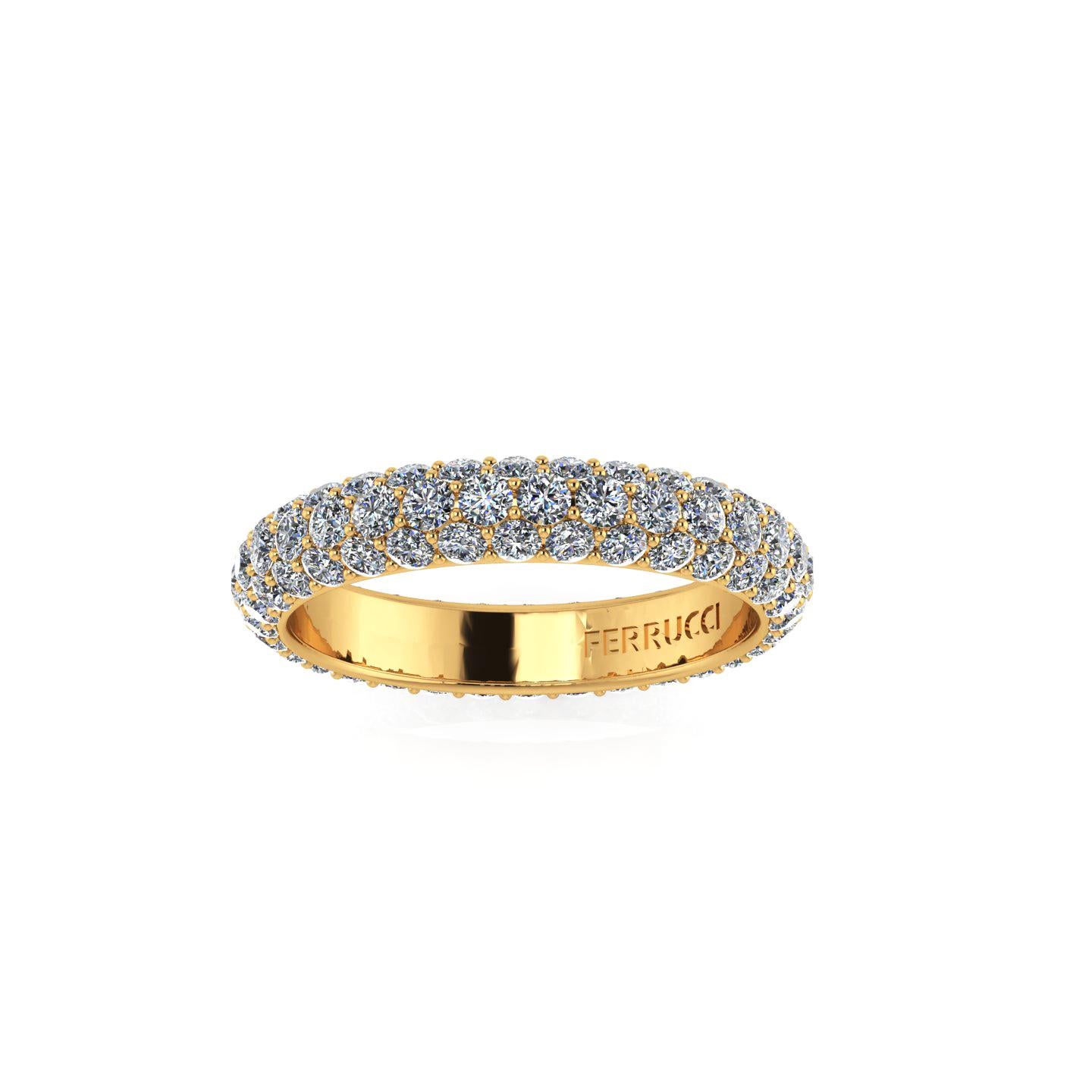 Bague pavée de diamants blancs de 2,50 carats en or jaune 18 carats Neuf - En vente à New York, NY