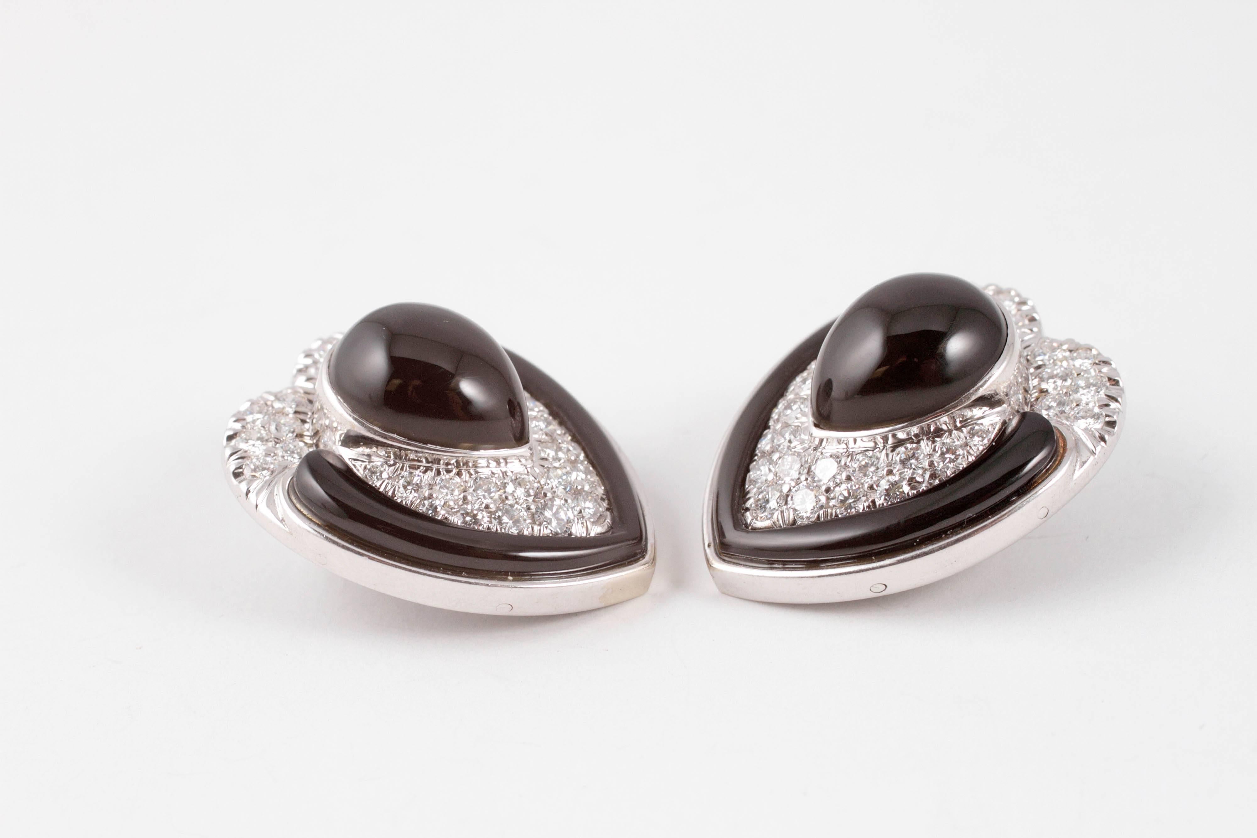 2.50 Carat White Gold Onyx Earrings For Sale 1