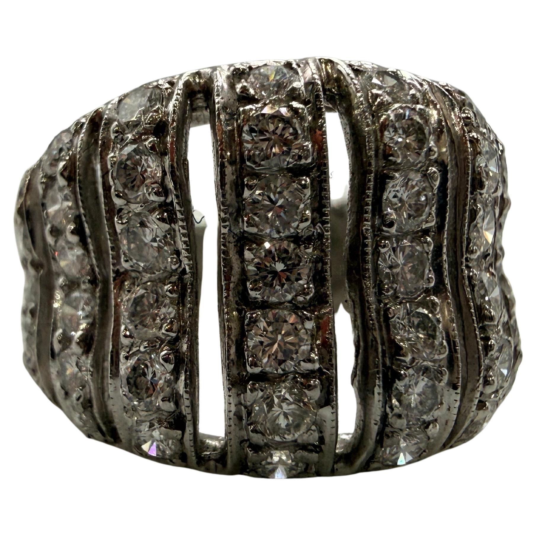 2,50 carats Bague dôme Or 14Kt Bague de mode