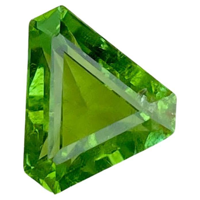 2.50 Carats Green Loose Tourmaline Stone Trillion Cut Natural Nigerian Gemstone For Sale