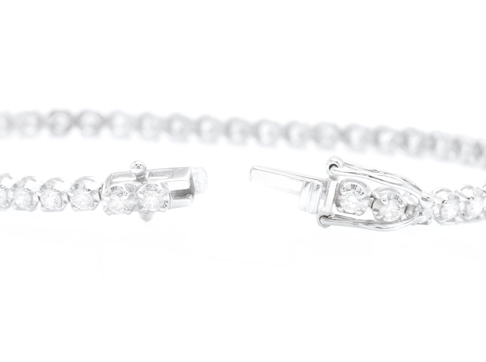Round Cut 2.50 Carats Natural Diamond 14k Solid White Gold Bracelet For Sale