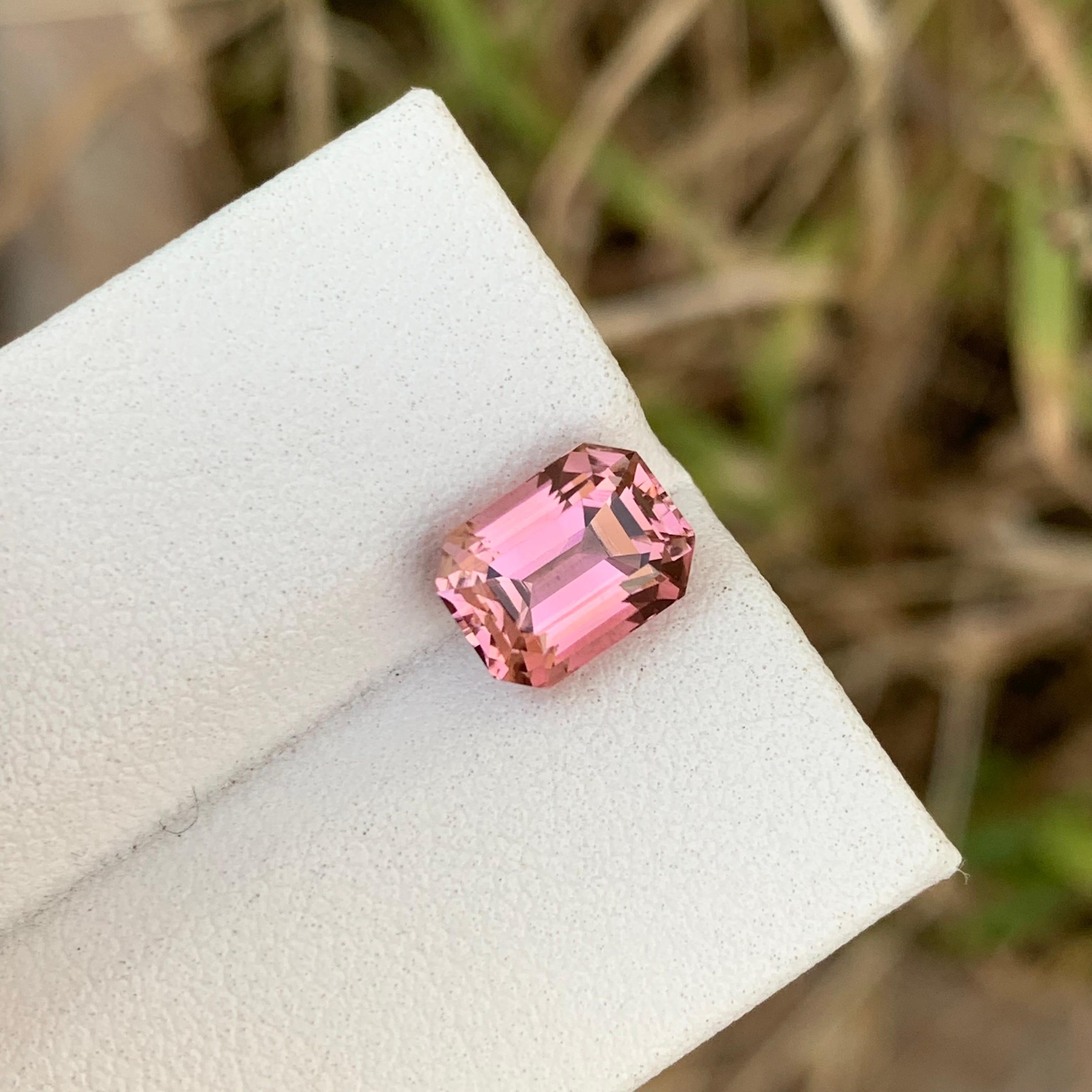 2.50 Carats Natural Loose Baby Pink Tourmaline Ring Gem In New Condition For Sale In Peshawar, PK