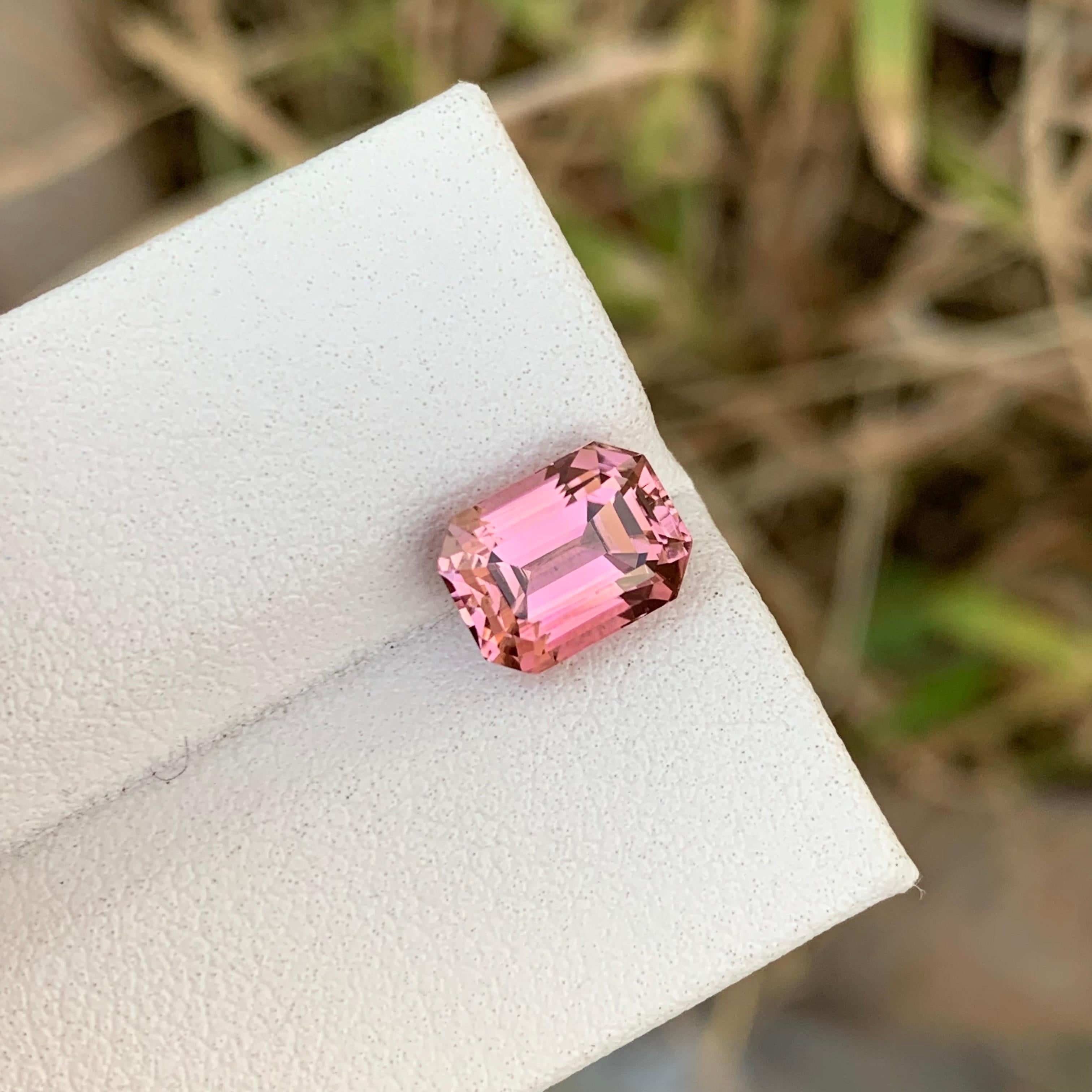 Women's or Men's 2.50 Carats Natural Loose Baby Pink Tourmaline Ring Gem For Sale