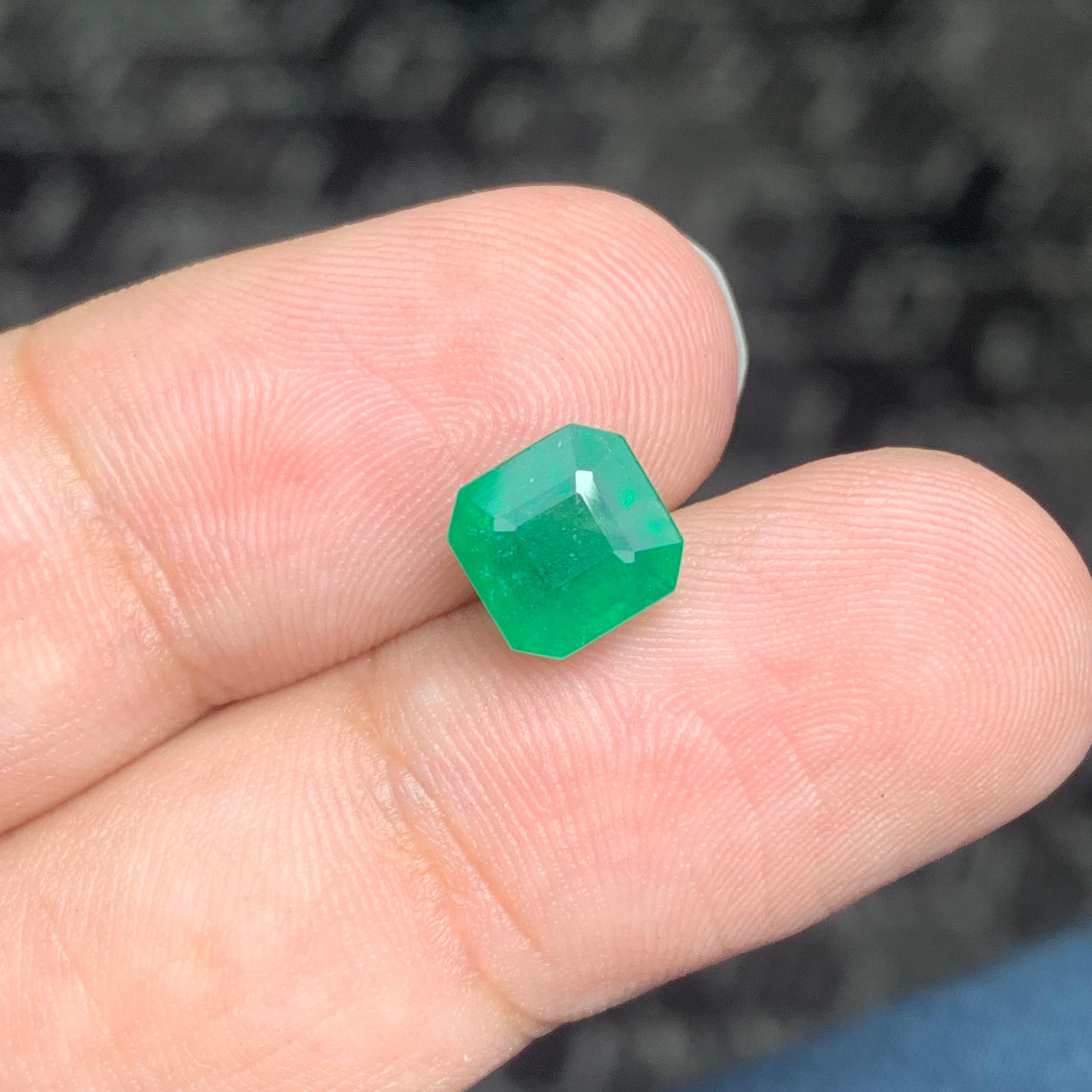 2.50 Carats Natural Loose Green Emerald From Zambia Mine Octagon Ring Gem For Sale 1