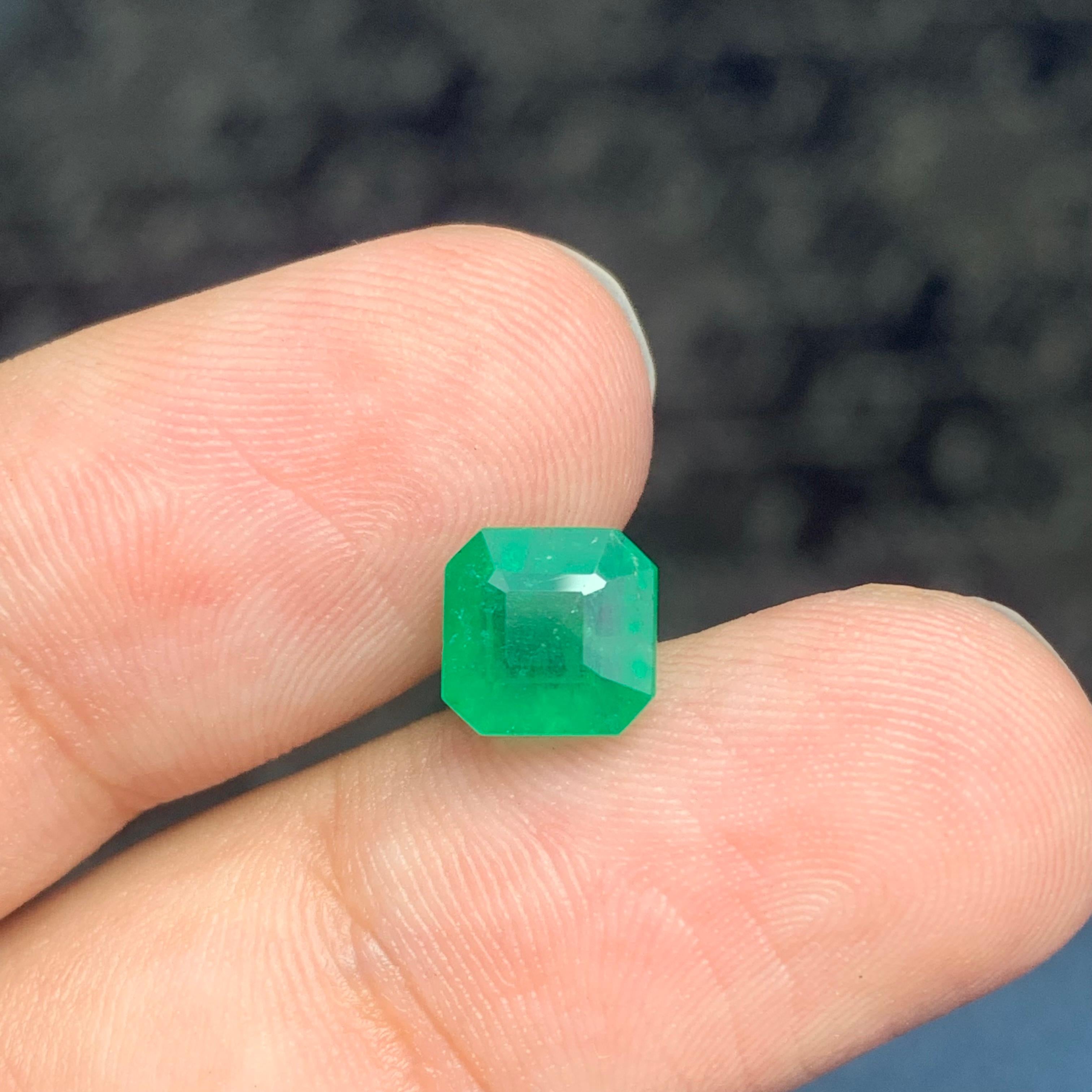 2.50 Carats Natural Loose Green Emerald From Zambia Mine Octagon Ring Gem For Sale 3