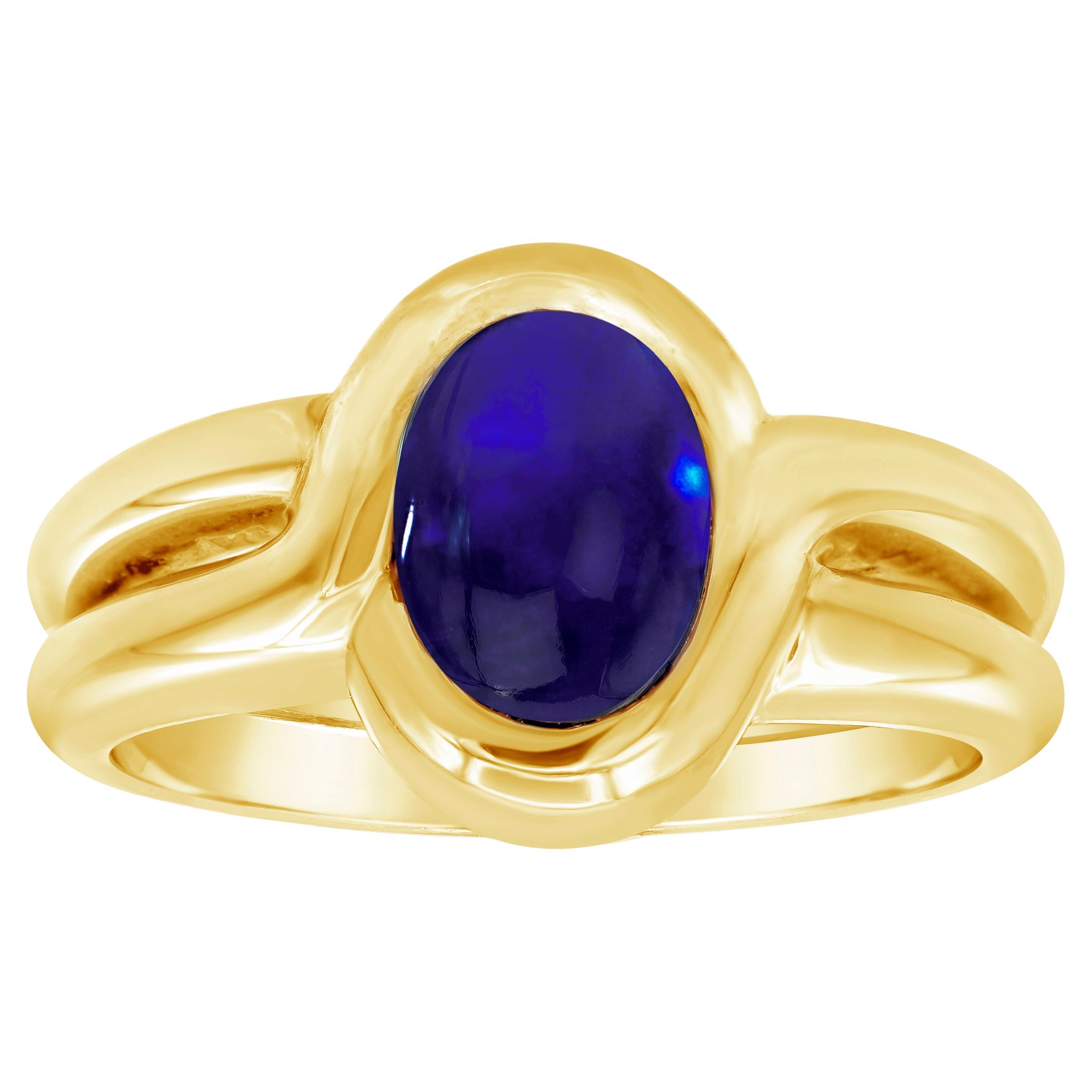2.50 Carats Oval Cut Cabochon Sapphire Yellow Gold Double Shank Fashion Ring  For Sale