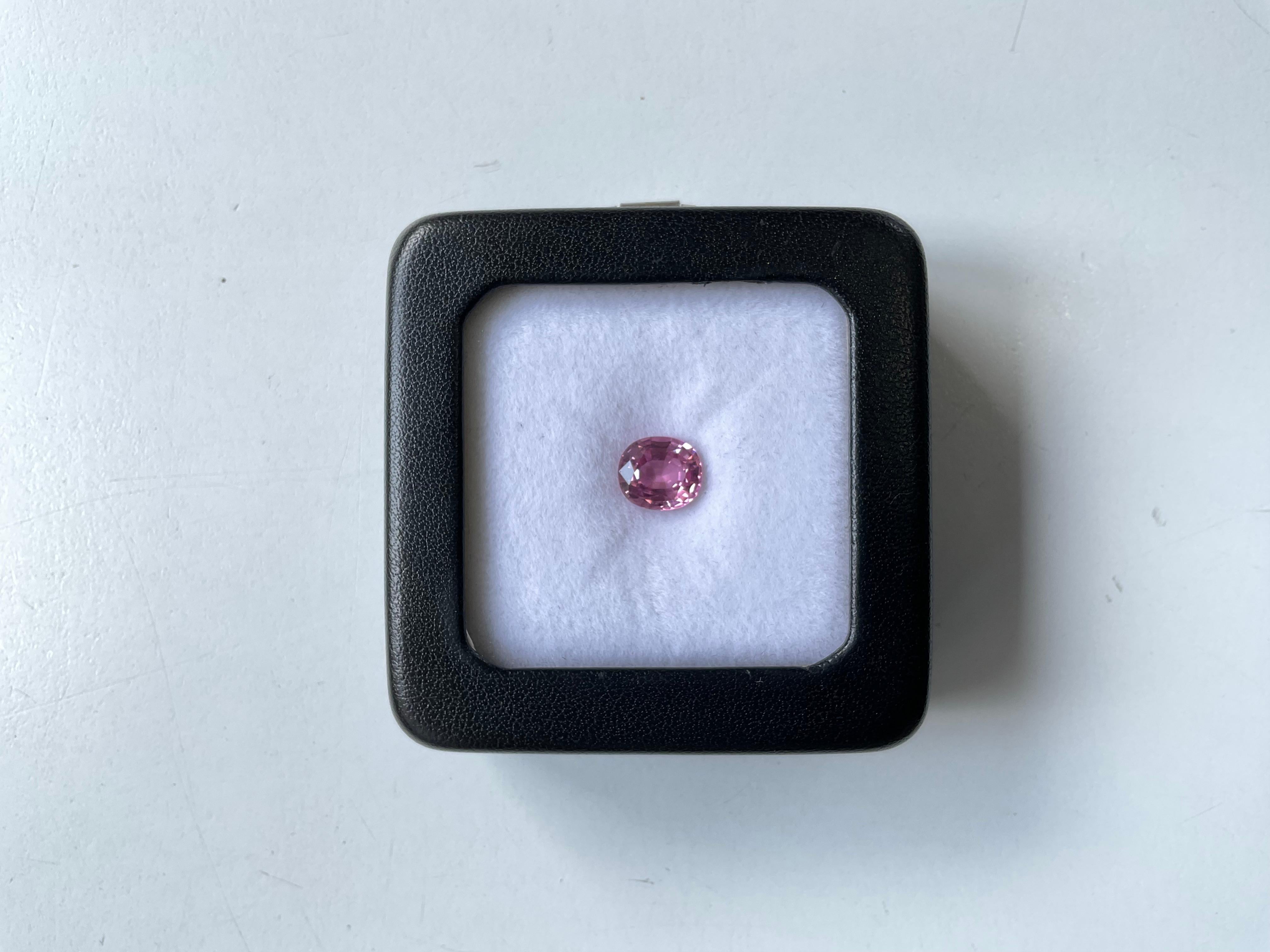 2.50 Carats Pink Spinel Top Quality Cut stone For Jewelry Natural Gem

Weight - 2.50 Carats
Size - 9x8x4.5 mm
Shape - Oval
Quantity - 1 Piece