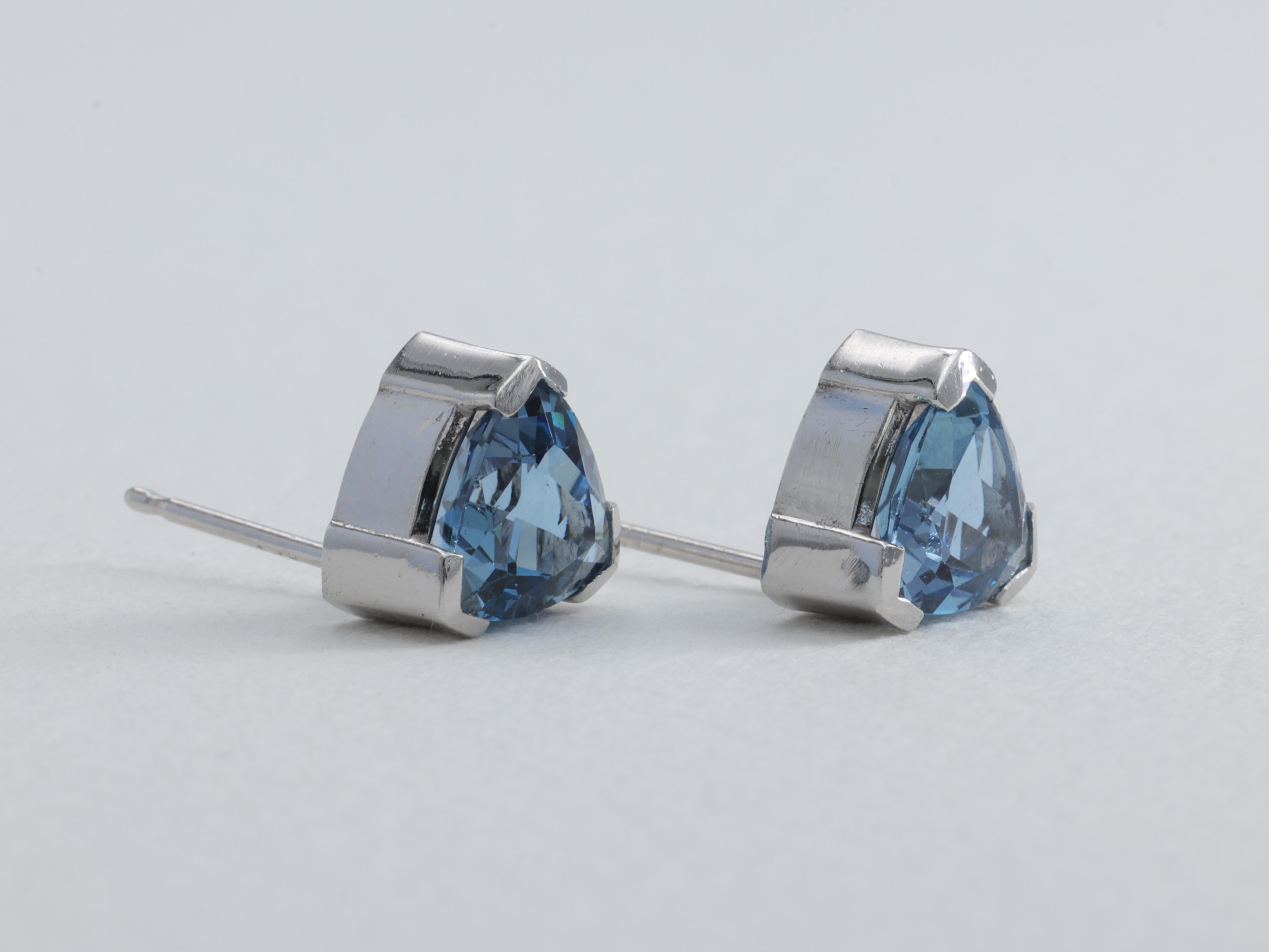 Modern Santa Maria Blue Aquamarine Trilliant Stud Earrings Hand Fabricated in Platinum For Sale