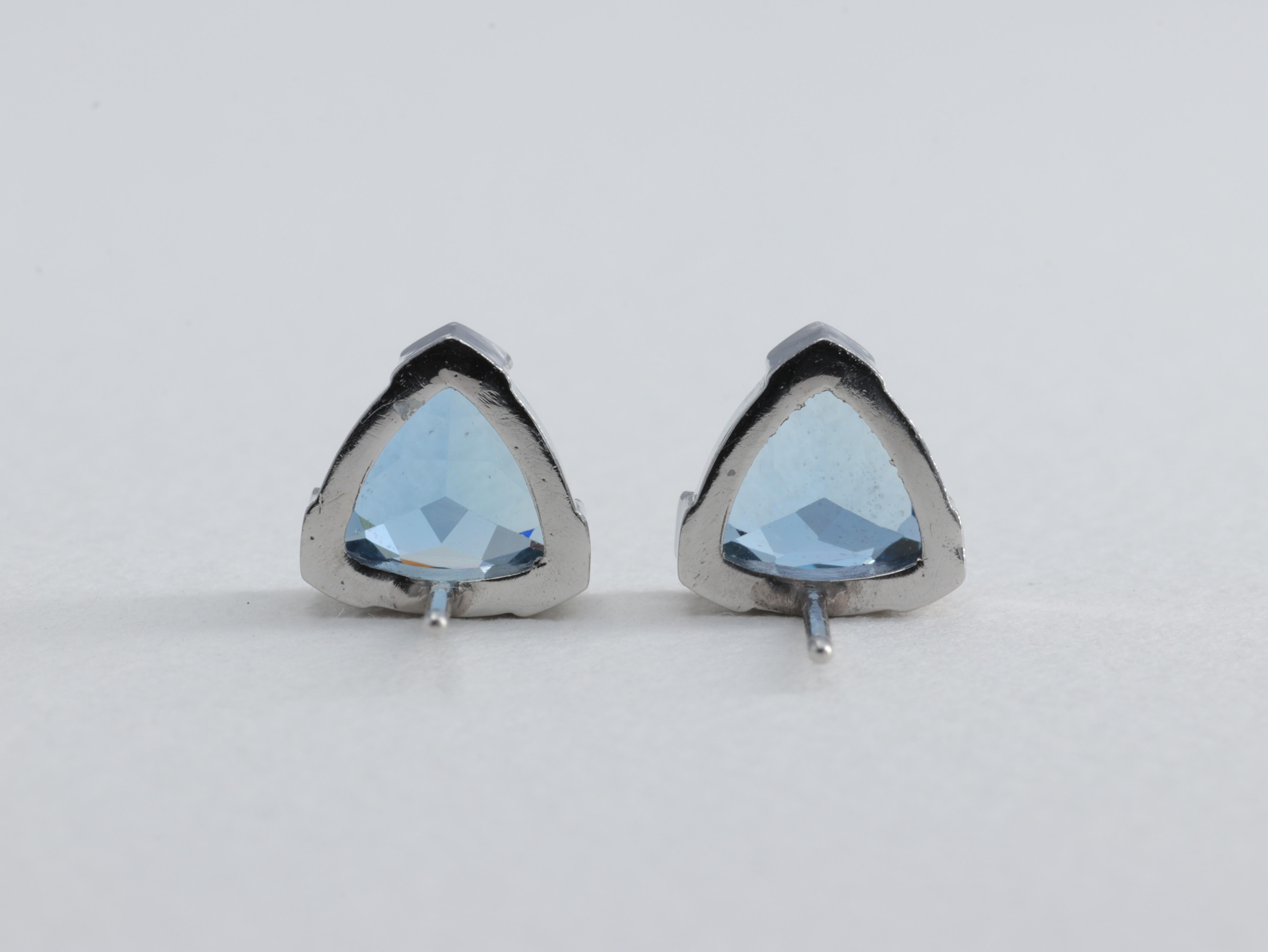 Women's or Men's Santa Maria Blue Aquamarine Trilliant Stud Earrings Hand Fabricated in Platinum For Sale