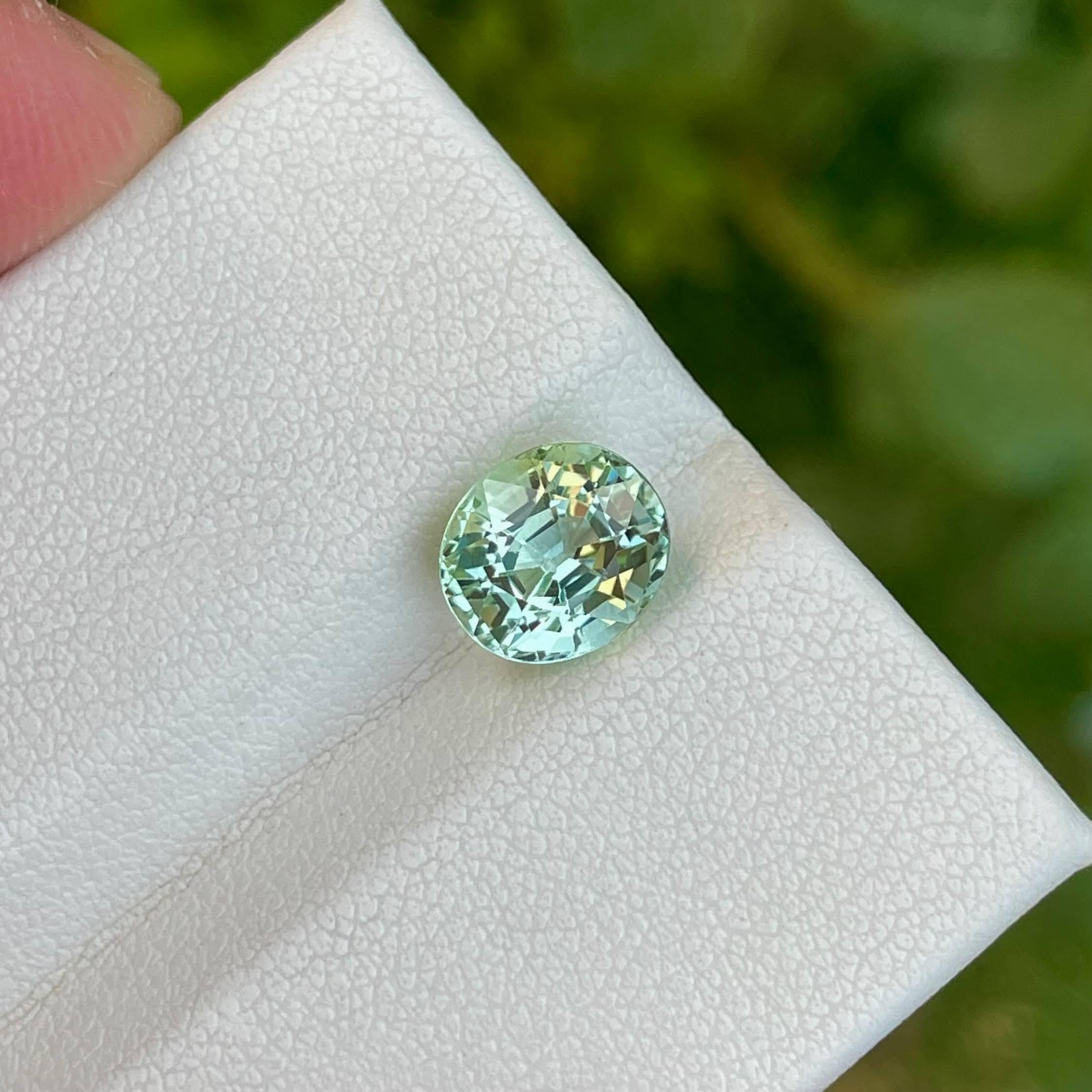 Moderne Pierre tourmaline afghane naturelle taille ovale de 2,50 carats en vente