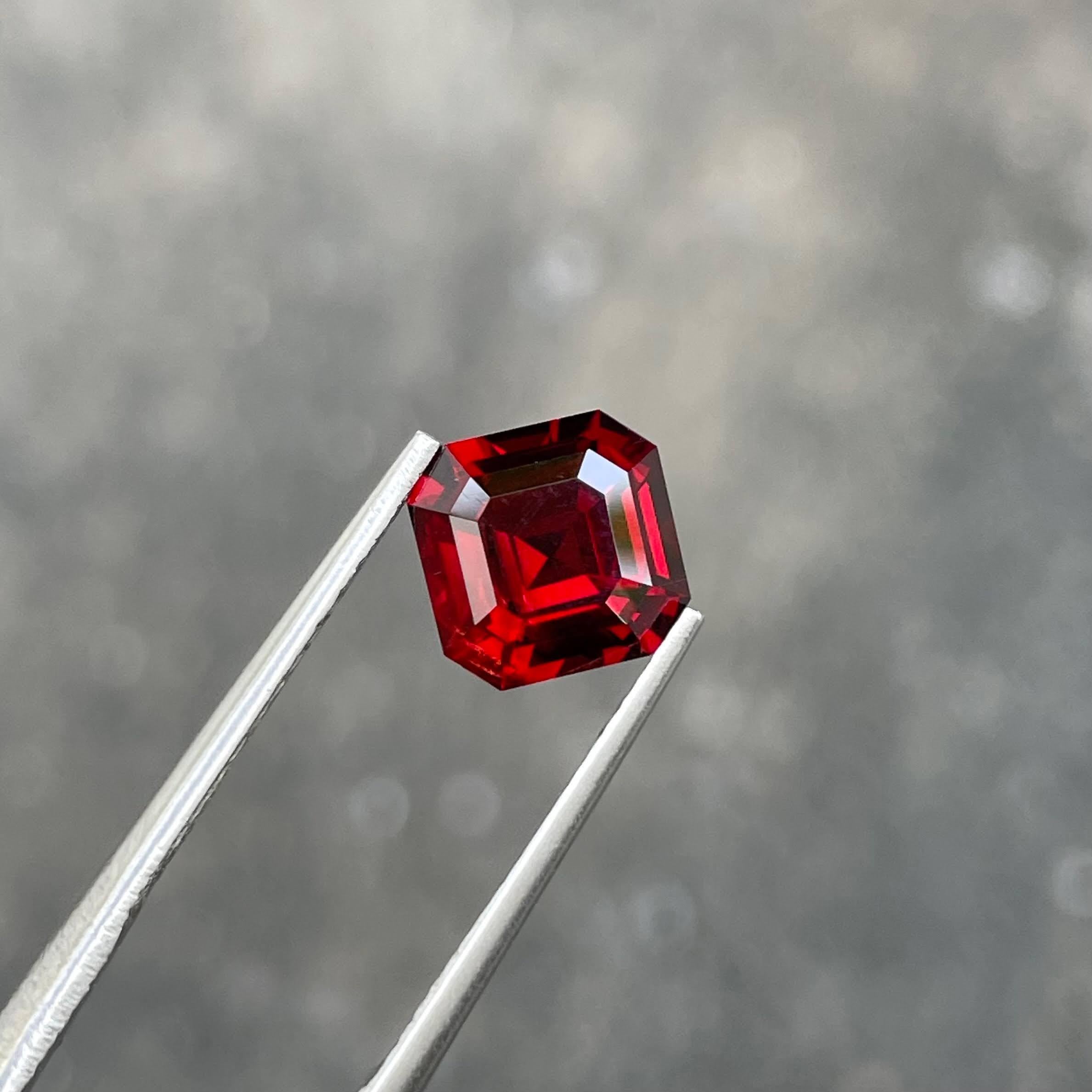 Modern 2.50 carats Vivid Red Loose Garnet Stone Asscher Cut natural Tanzanian Gemstone For Sale