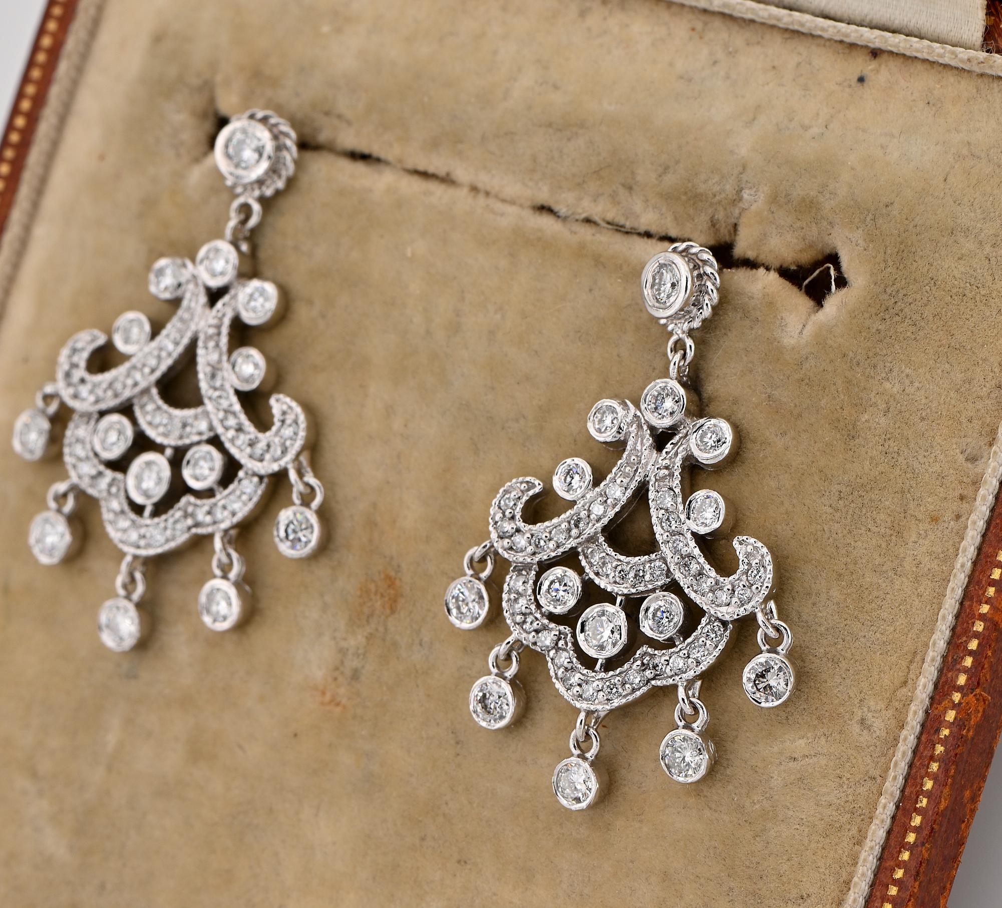 Women's or Men's 2.50 Ct Diamond Chandelier Earrings 14 Kt gold For Sale