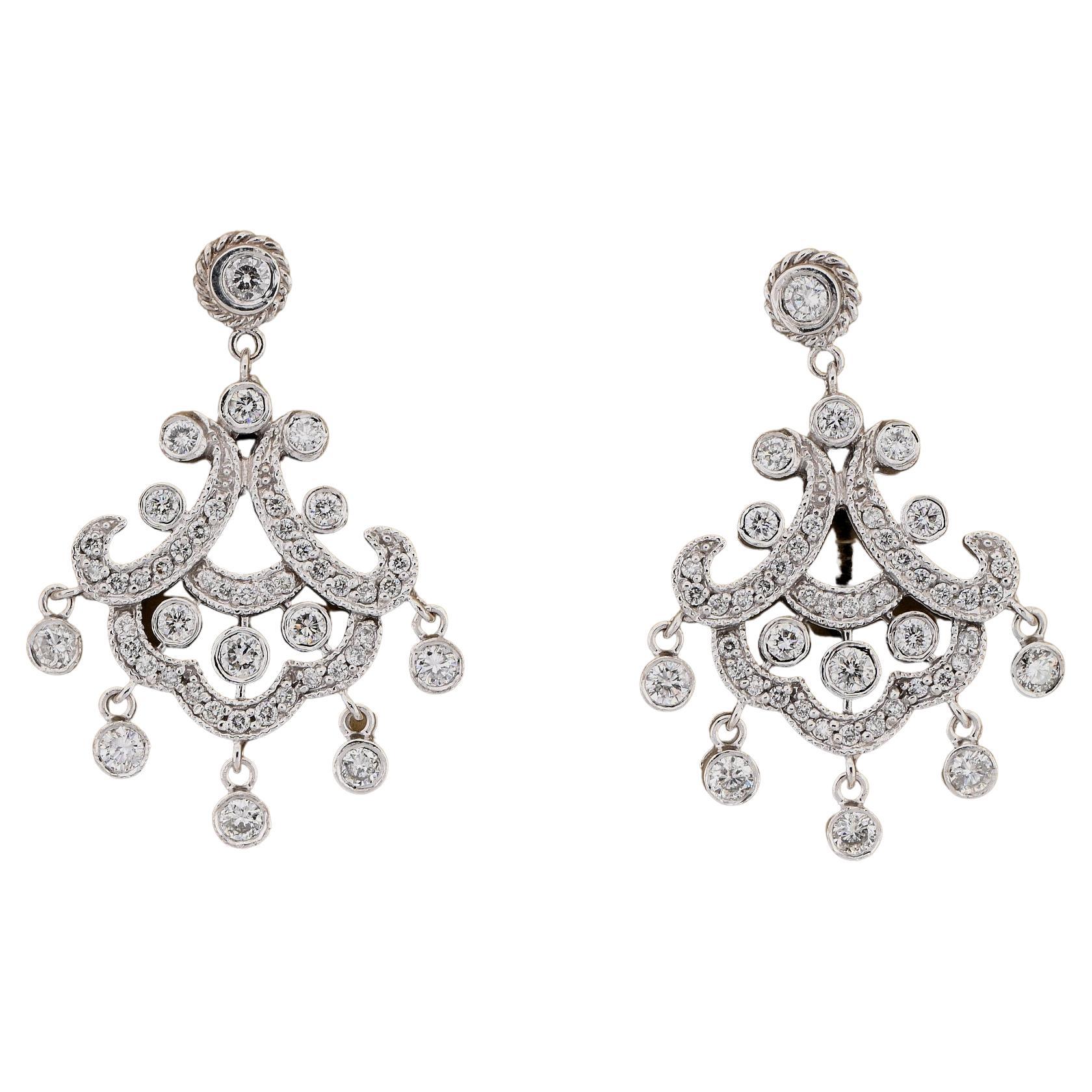 2.50 Ct Diamond Chandelier Earrings 14 Kt gold For Sale