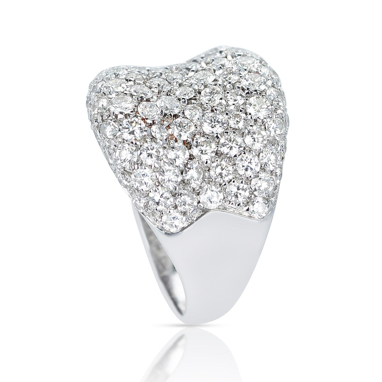 Round Cut 2.50 Cts. Diamond Bombe Cocktail Ring, 18k White Gold For Sale