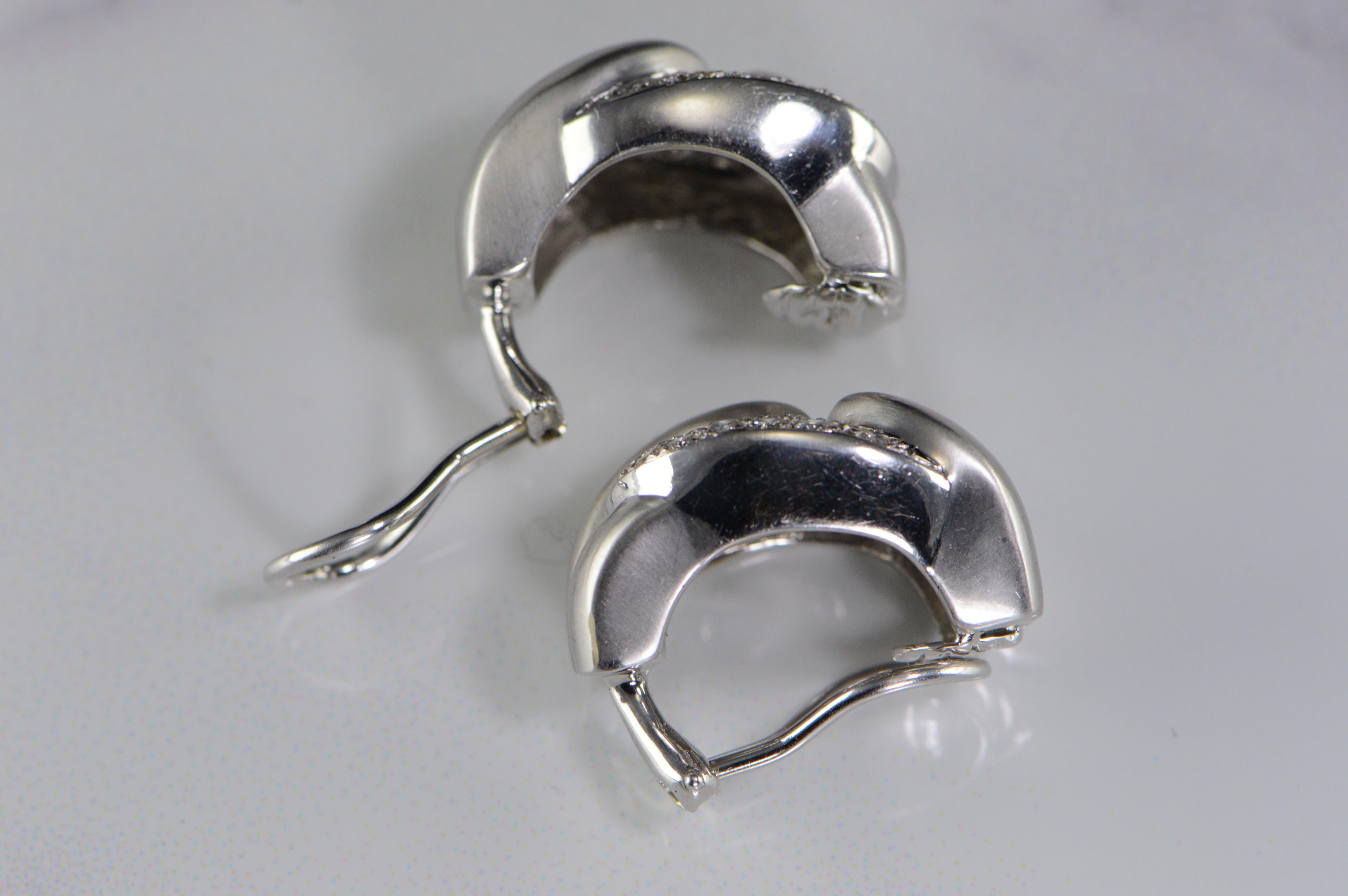 Modern 2.50 Carat Diamond Knot White Gold Earrings For Sale
