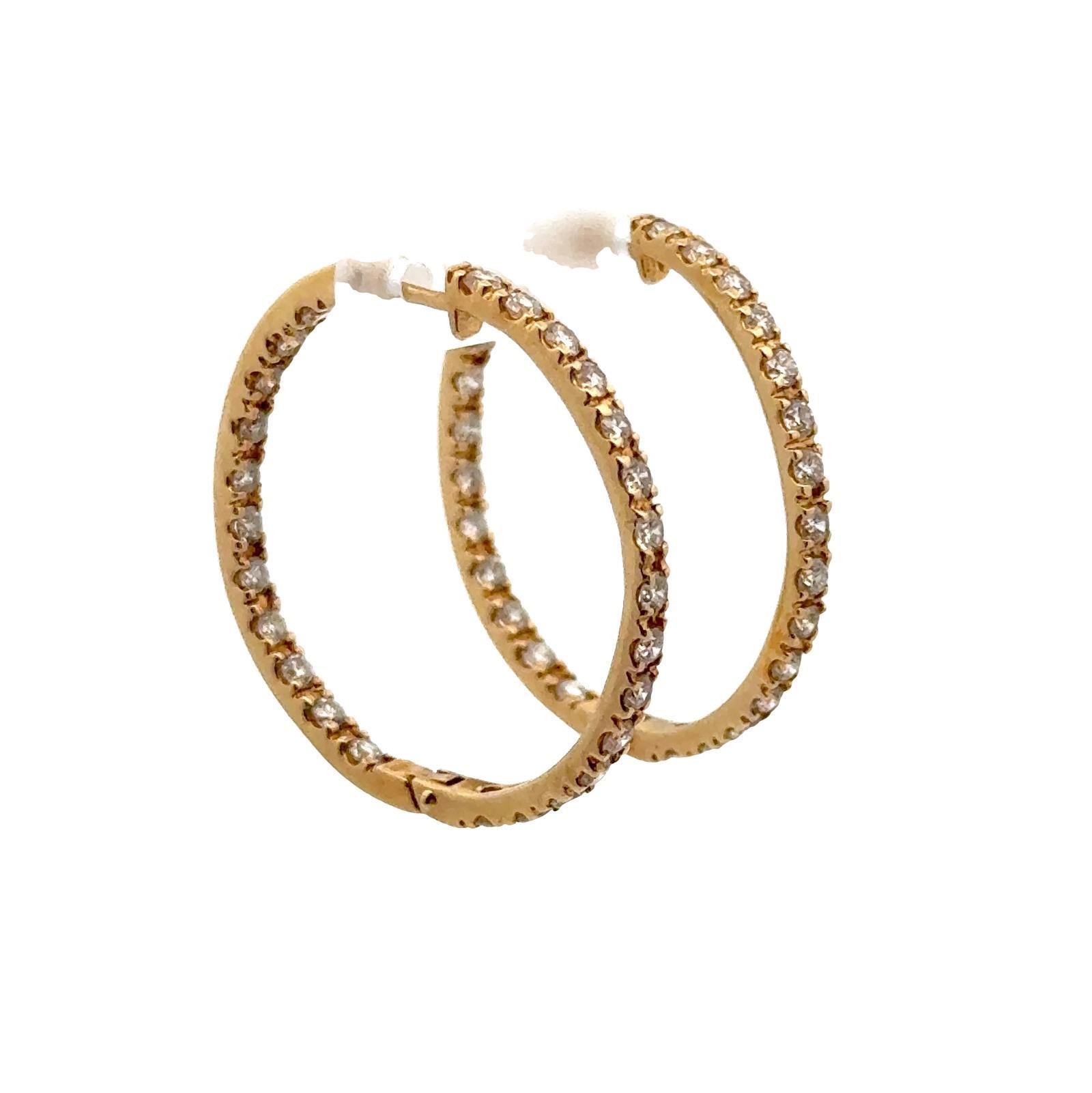 2.50 CTW Round Brilliant Cut Diamond In/Out 18 Karat Yellow Gold Hoop Earrings In Excellent Condition For Sale In Boca Raton, FL