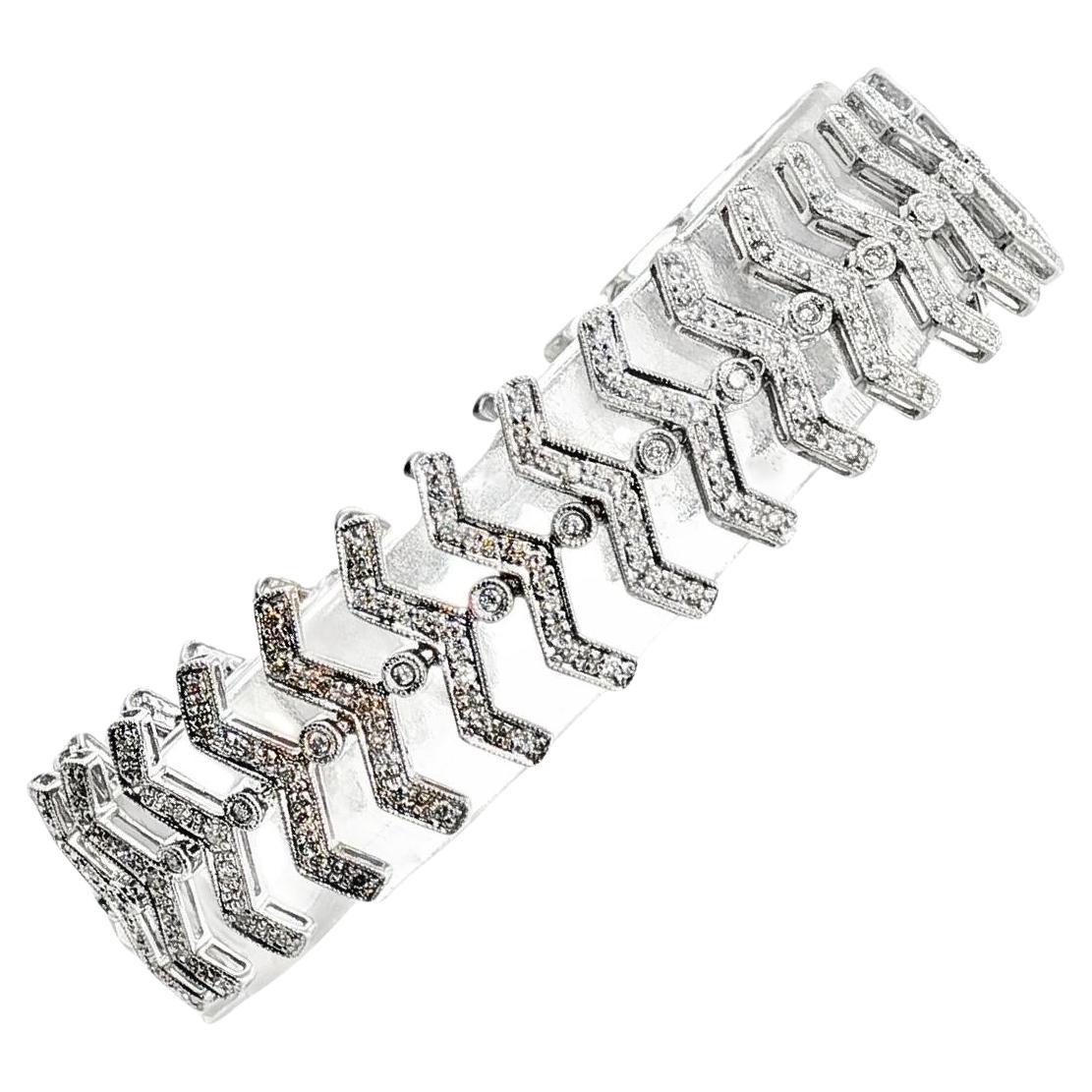 2.50 CTW Diamond Round Brilliante Fishbone Link Link Bracelet en or blanc 14 Karat en vente