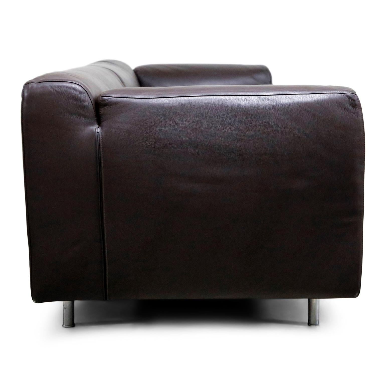 '250 Met Two-Sofa' in Dark Brown Leather by Piero Lissoni for Cassina, Signed In Excellent Condition In Los Angeles, CA