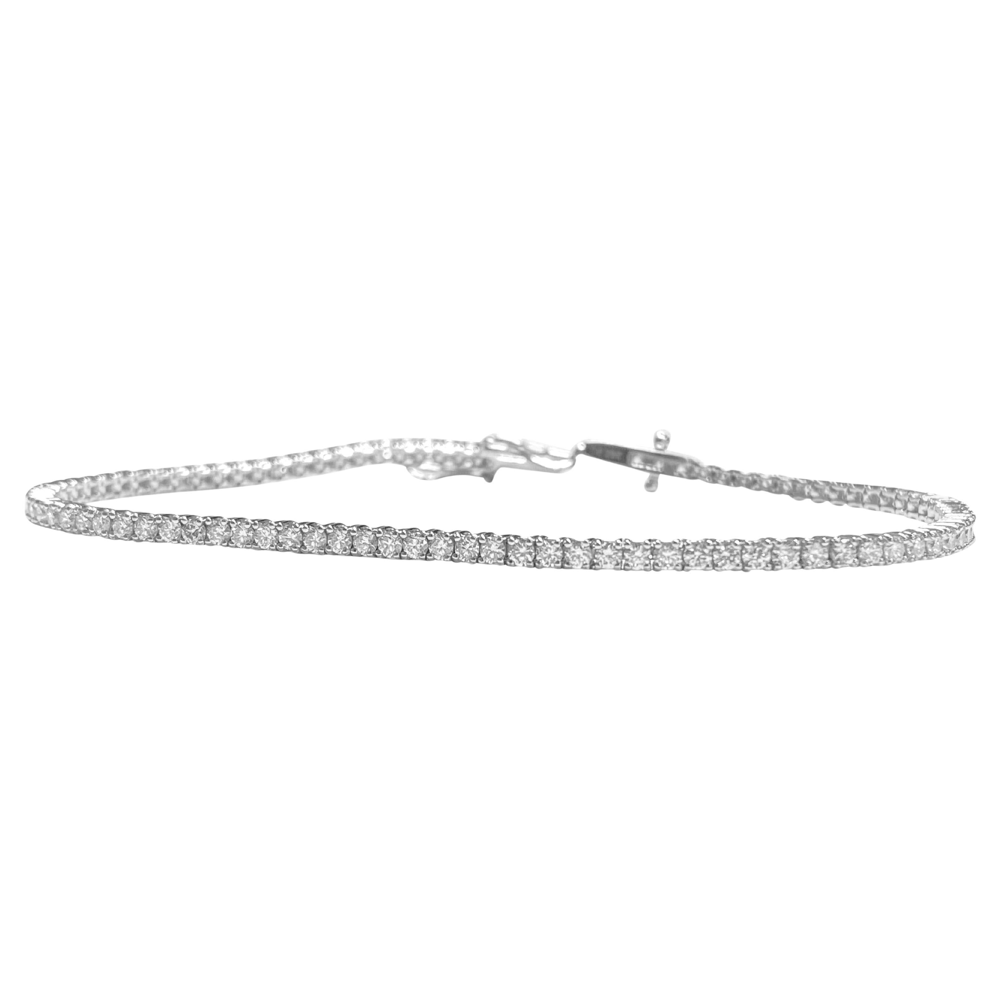 2.50 VS Diamond Tennis Bracelet For Her For Sale