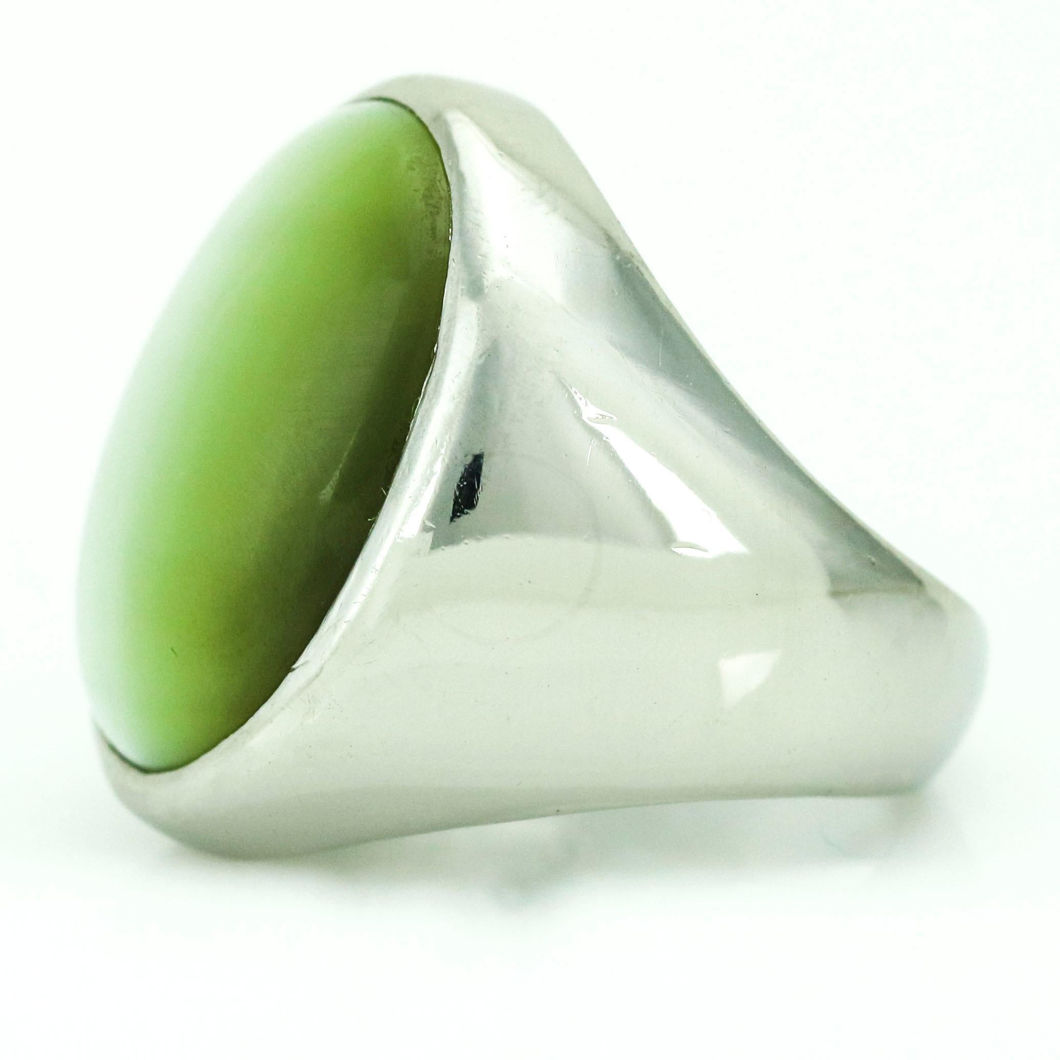 25.00 Carat Platinum GIA Cat's Eye Chrysoberyl Oval Stone Signet Ring In Excellent Condition For Sale In Fort Lauderdale, FL