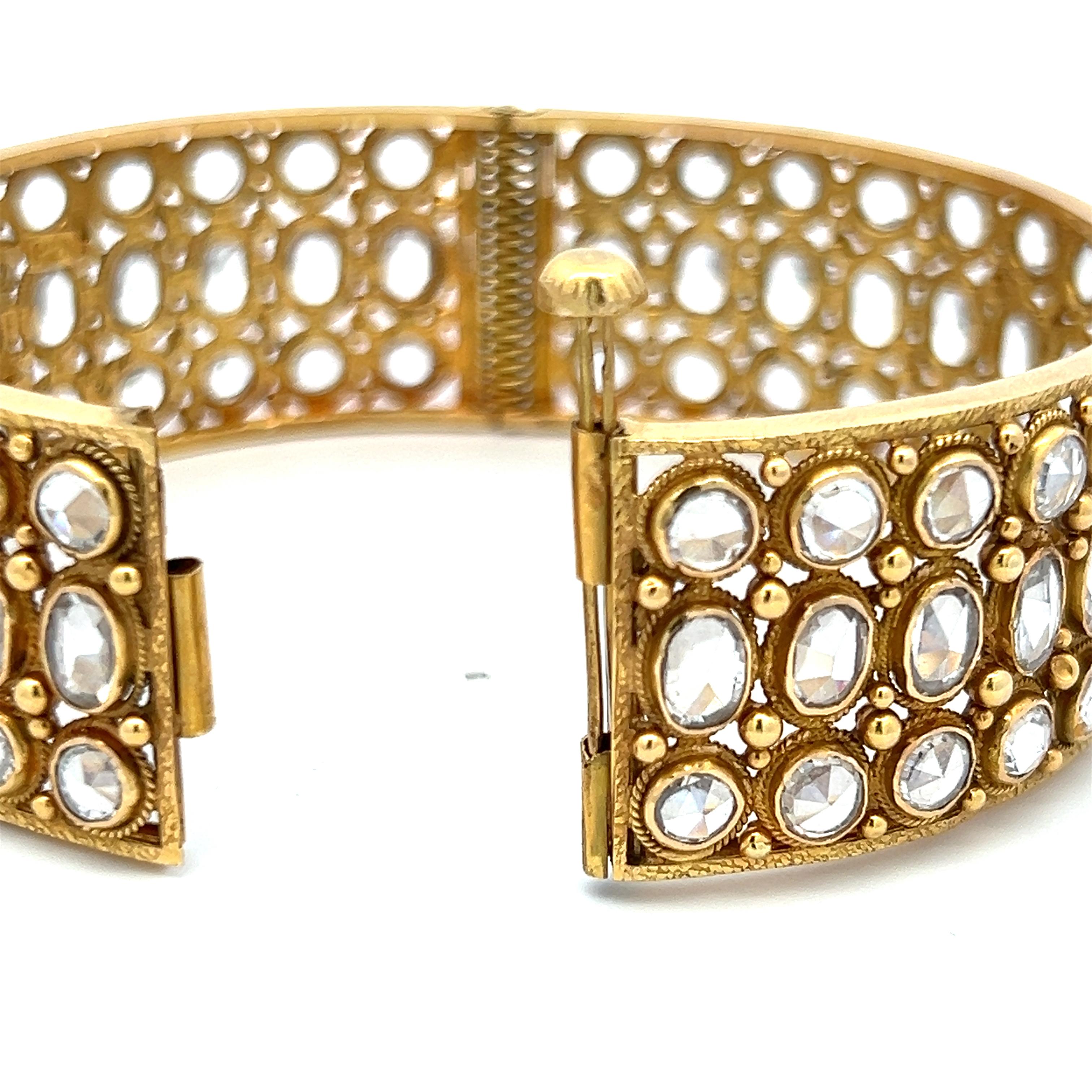 Women's 25.00 Carat Rose Cut J SI1 Diamond 18 Karat Yellow Gold Bangle Bracelet For Sale