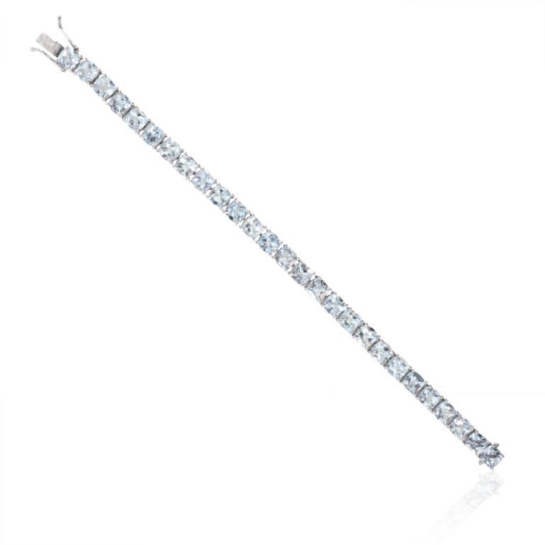 25.01 Carats Cushion cut Aquamarine Tennis Bracelet Sterling Silver Grandma Gift In New Condition For Sale In Houston, TX