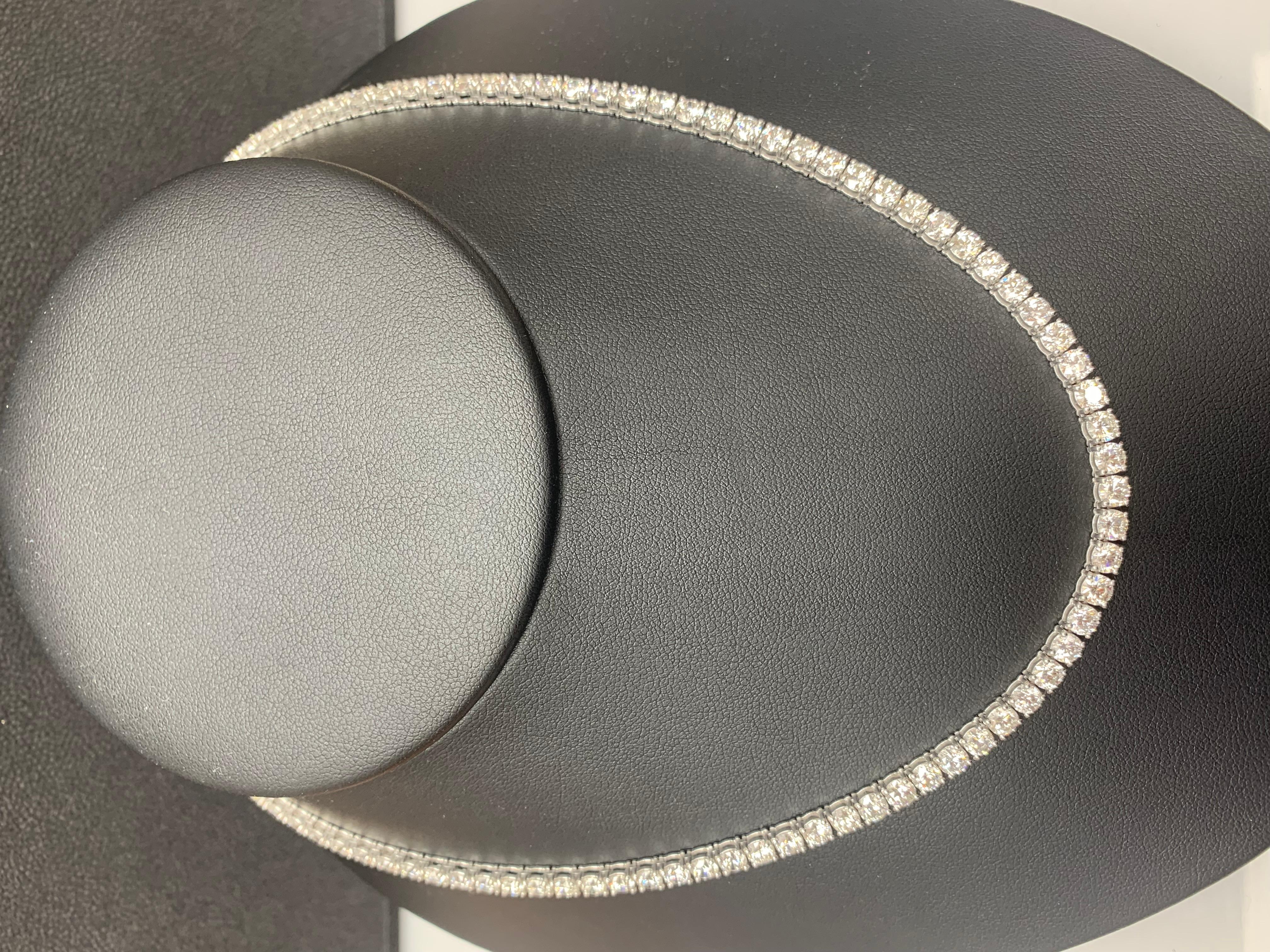 25.03 Carat Diamond Tennis Necklace in 14K White Gold In New Condition For Sale In NEW YORK, NY