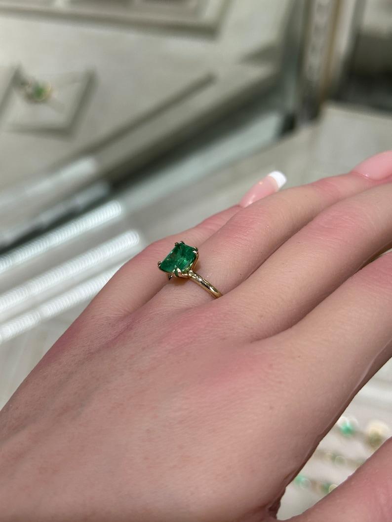 2.50ct 14K Anillo Solitario Corte Esmeralda Natural, Compromiso Doble Garra Corte esmeralda en venta