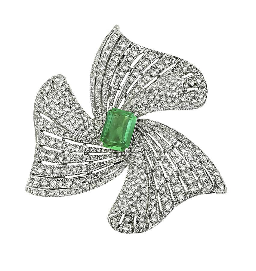 Emerald Cut 2.50ct Colombian Emerald 6.00ct Diamond Pin For Sale