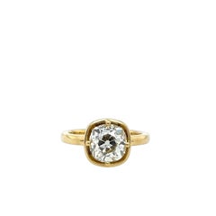Bague en or jaune de 2,50 ct de diamant taillé en coussin