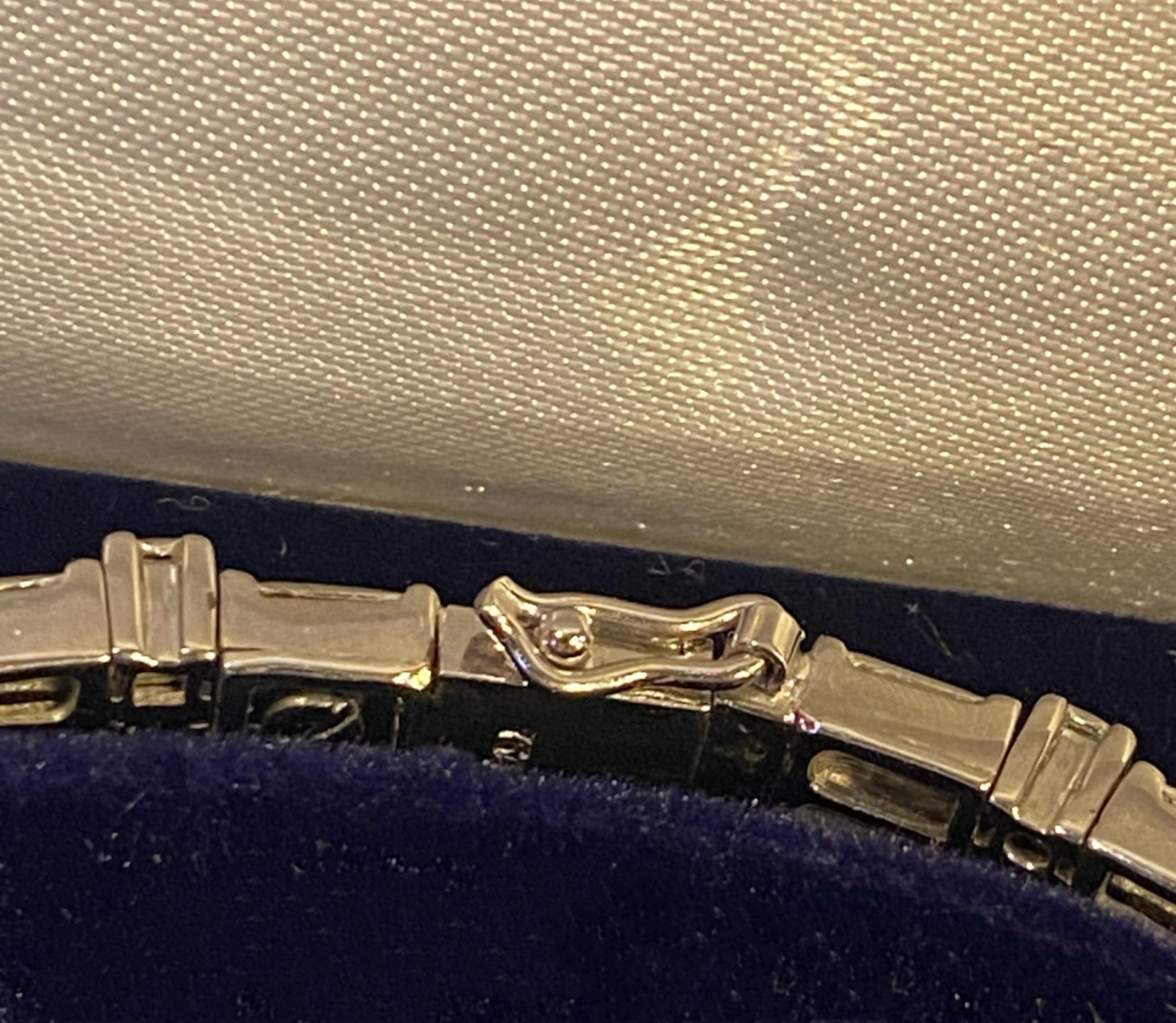 Bracelet jonc cubiste demi-éternel « en tremblant » en or 18 carats avec 2,50 carats de diamants (x 50) en vente 3