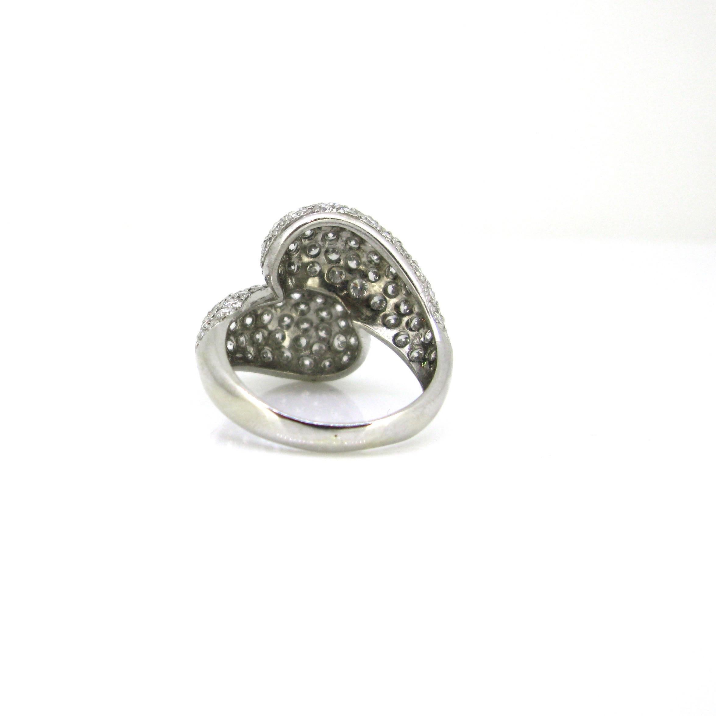 2.50 Carat Diamonds Pave Bombe Crossover Ring, 18 Karat White Gold In Good Condition In London, GB