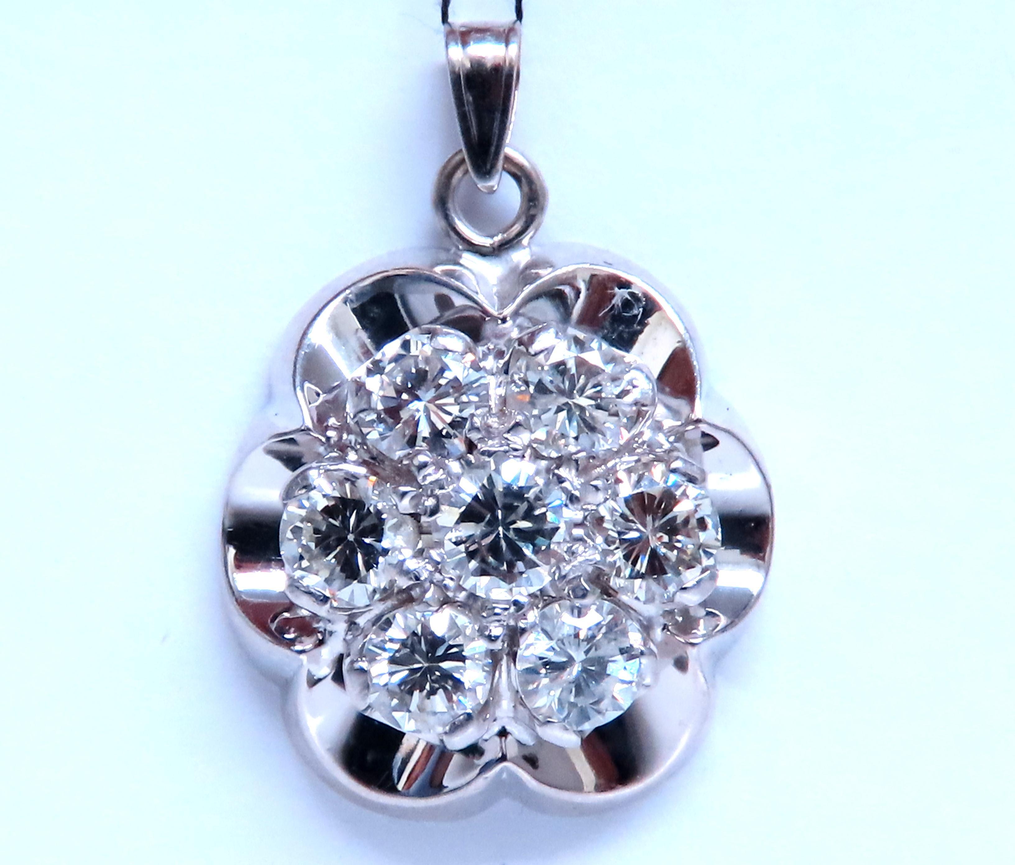 Contemporary 2.50ct Natural Diamonds Cluster pendant G/Si 14kt gold 12407 For Sale