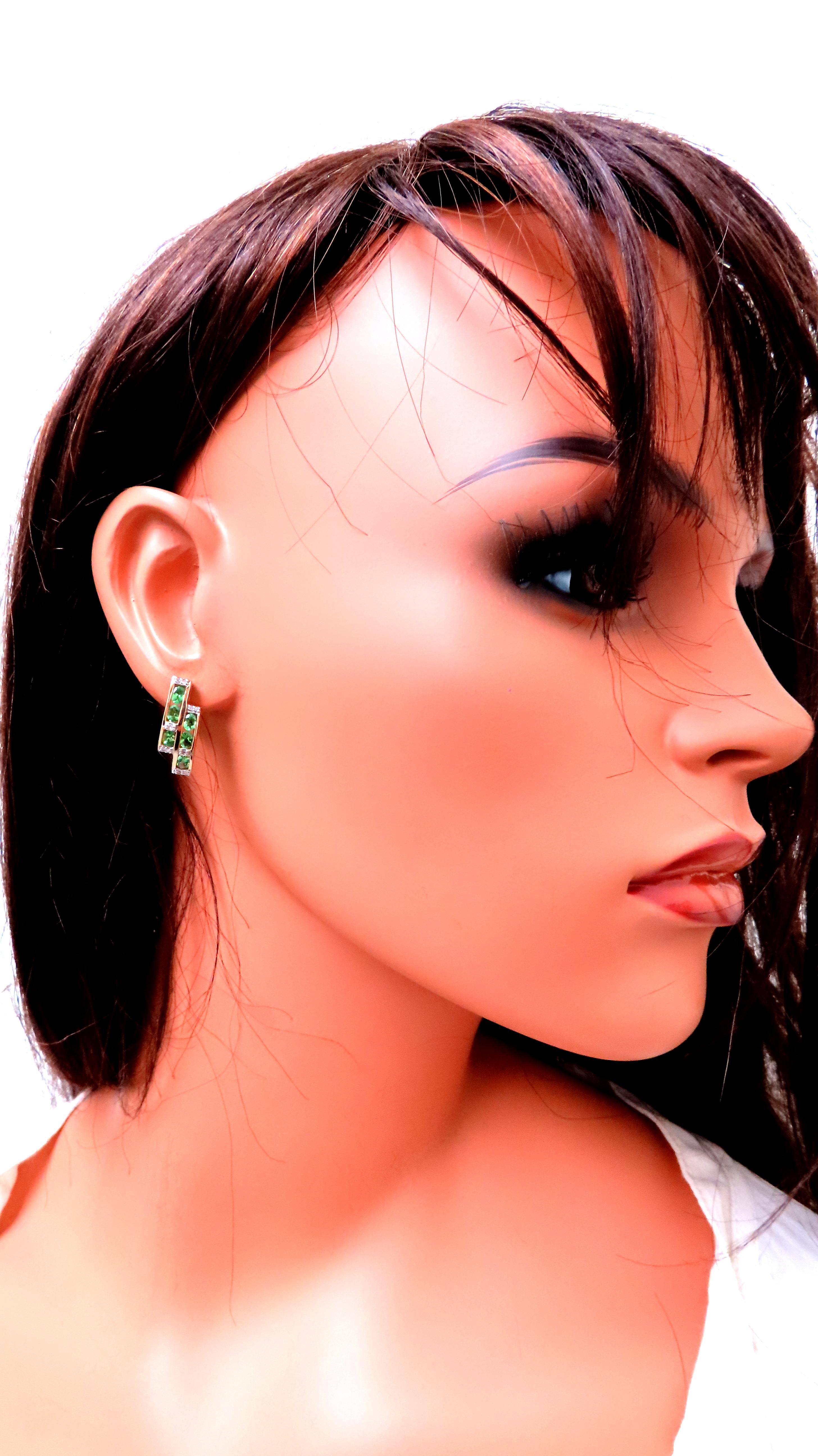 Modern 2.50ct Natural Tsavorite Diamond Earrings 14kt gold 12381