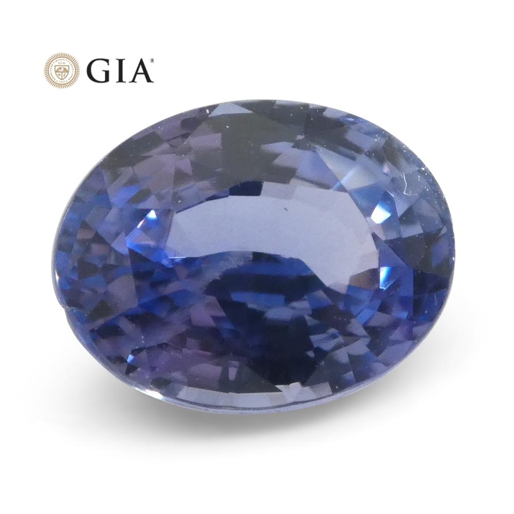 2.50ct Oval Color Change Sapphire GIA Certified Unheated Sri Lanka, Violetish Bl For Sale 4