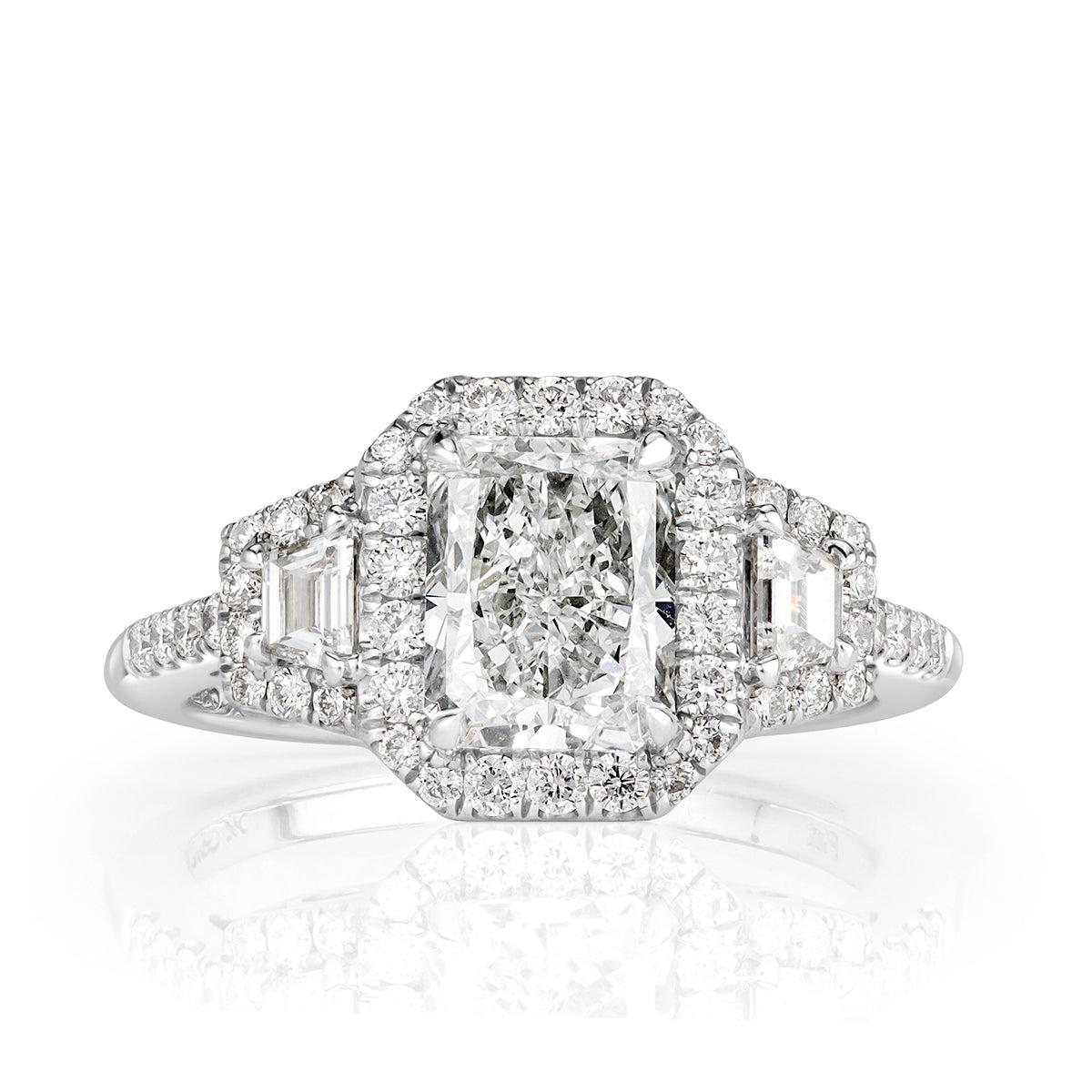 2.50ct Radiant Cut Diamond Engagement Ring For Sale