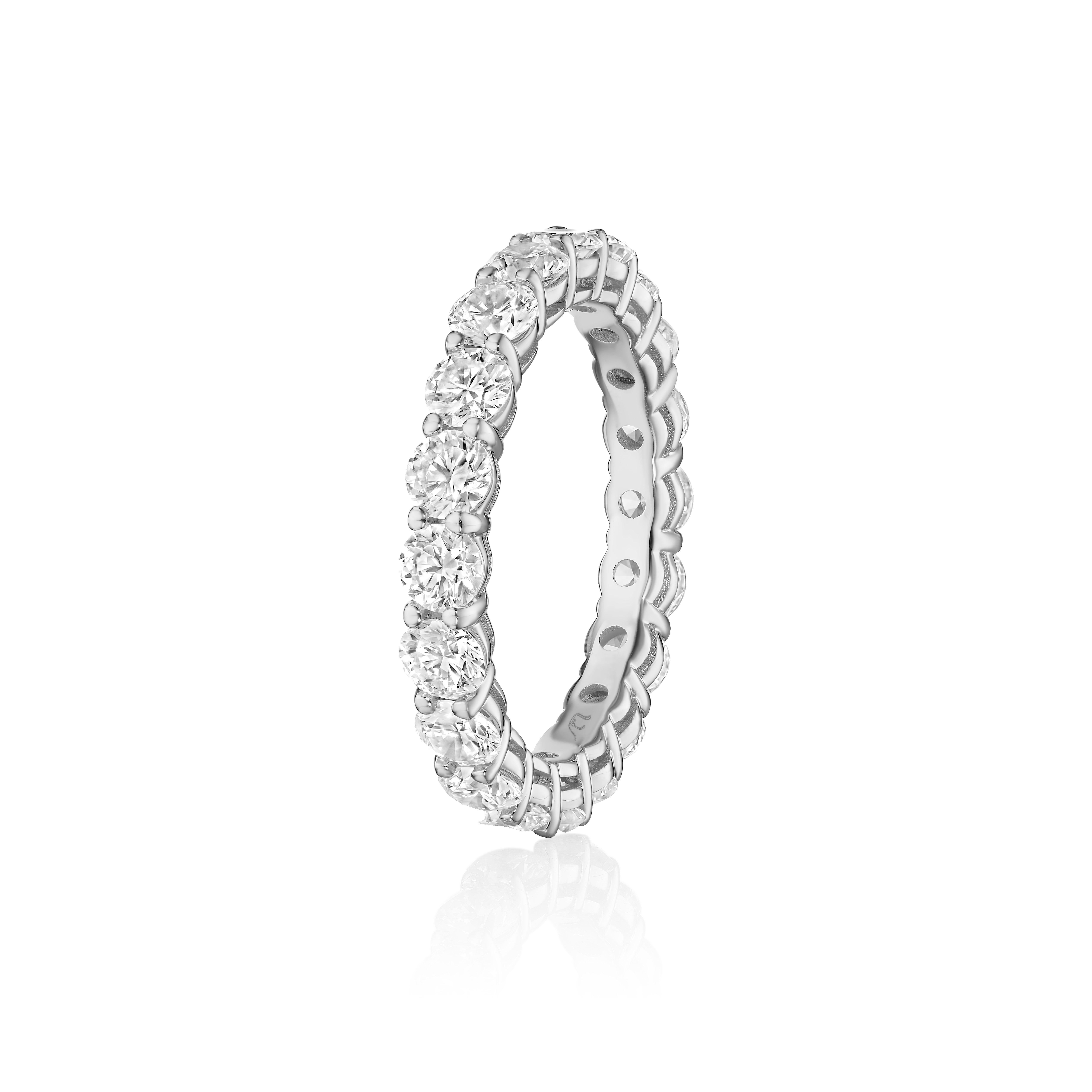 Modern 2.50ct Round Diamond Eternity Band For Sale