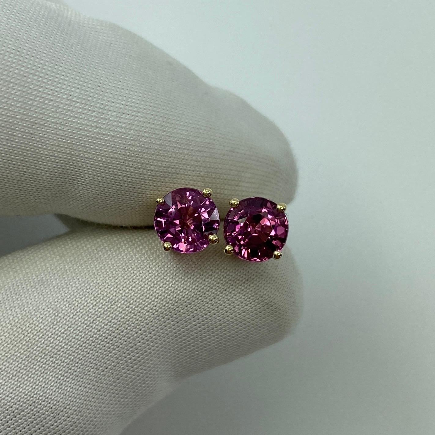 2.50ct Vivid Pink Purple Rhodolite Garnet Yellow Gold Round Cut Earring Studs In New Condition In Birmingham, GB