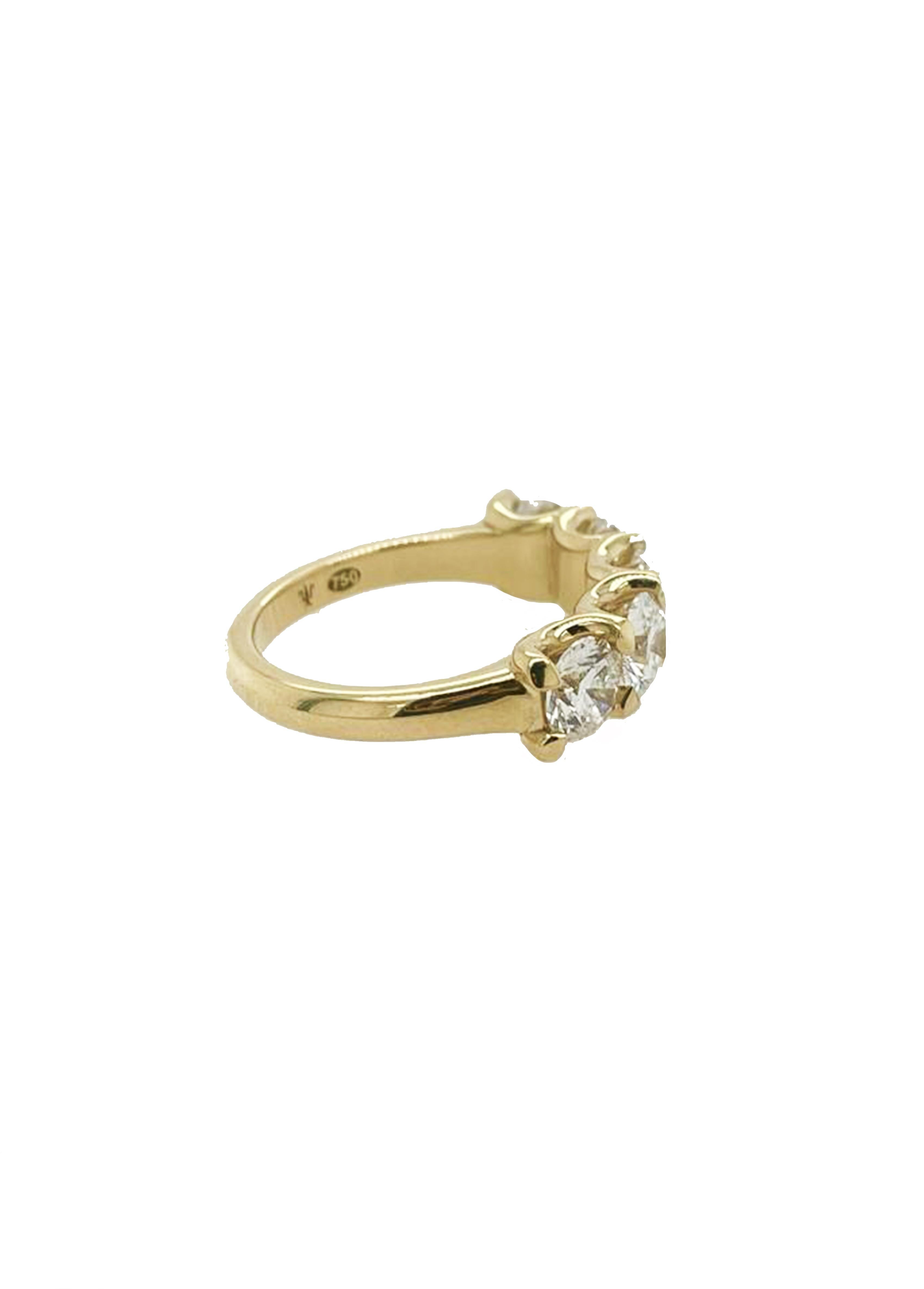 2.50ct White Diamond ring set in 18ct yellow gold Eternity band For Sale 3