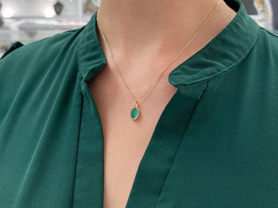 Modern 2.50cts 14K Natural Emerald Cabochon Oval Shape Petite Solitaire Gold Pendant