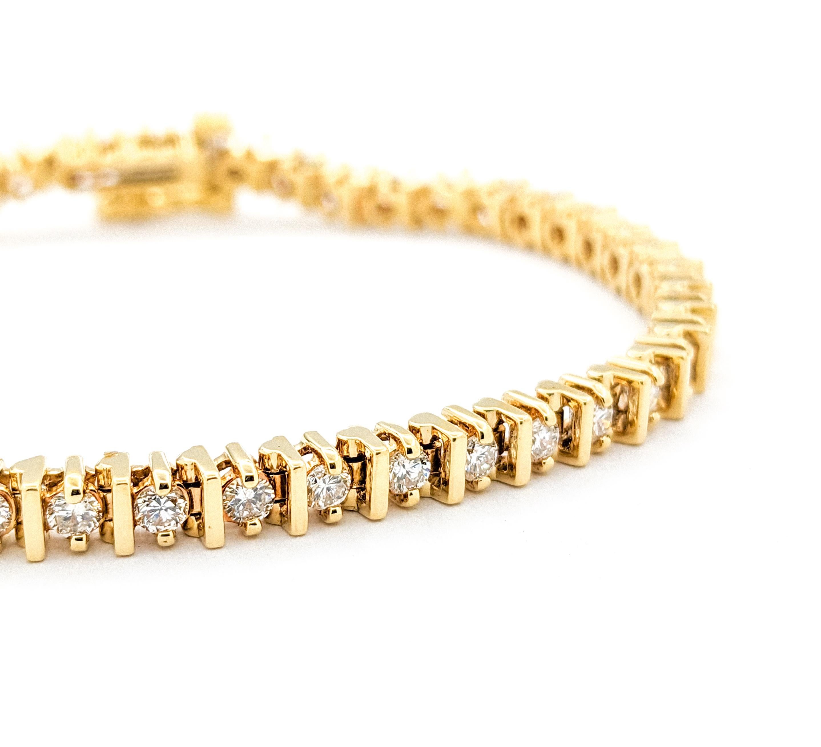 2.50ctw Diamond Tennis Bracelet In Yellow Gold For Sale 5