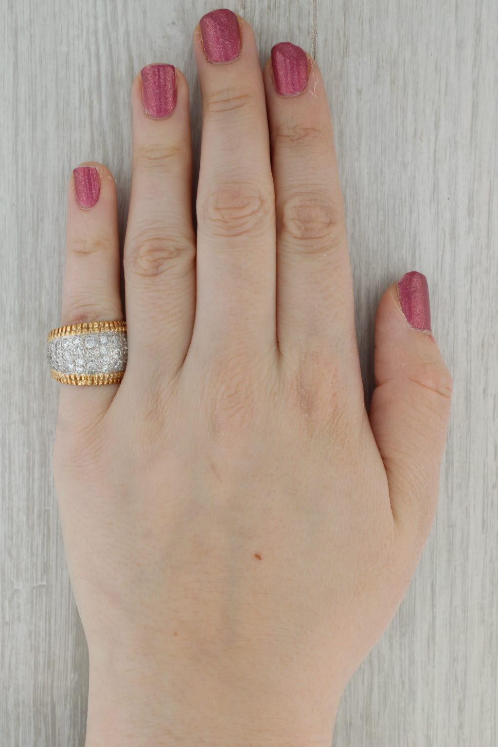 Anello con pavé di diamanti da 2,50 carati in oro giallo bianco 14k misura 8,5 Cocktail in vendita 3